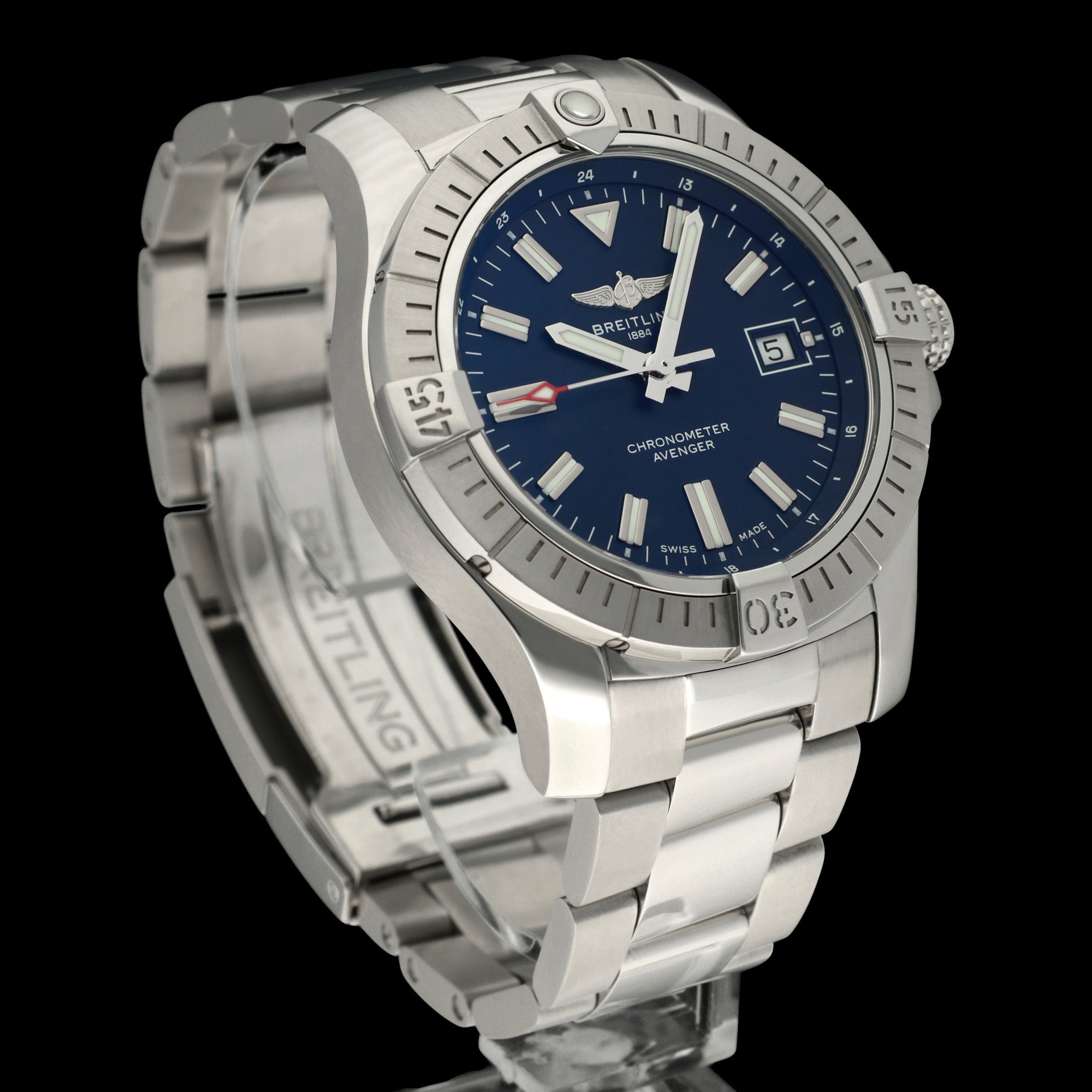 Breitling Avenger A17318- 2021 - Breitling horloge - Breitling kopen - Breitling heren horloge - Trophies Watches