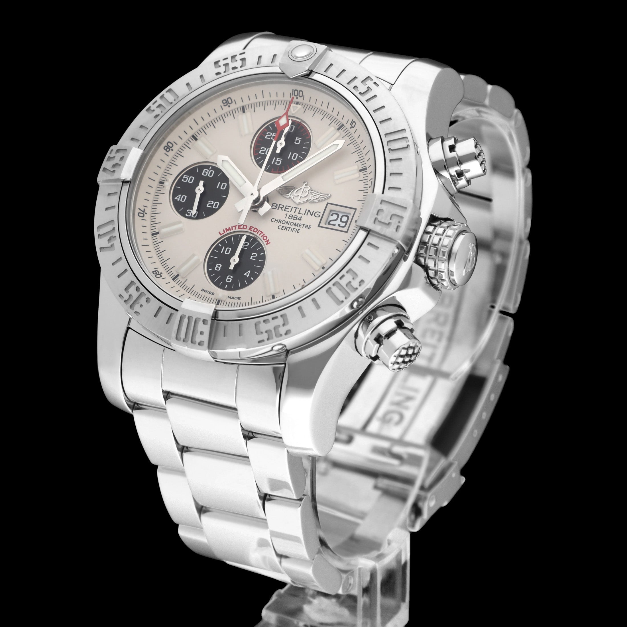Breitling Avenger II A13381 - 2015 - Breitling horloge - Breitling kopen - Breitling heren horloge - Trophies Watches