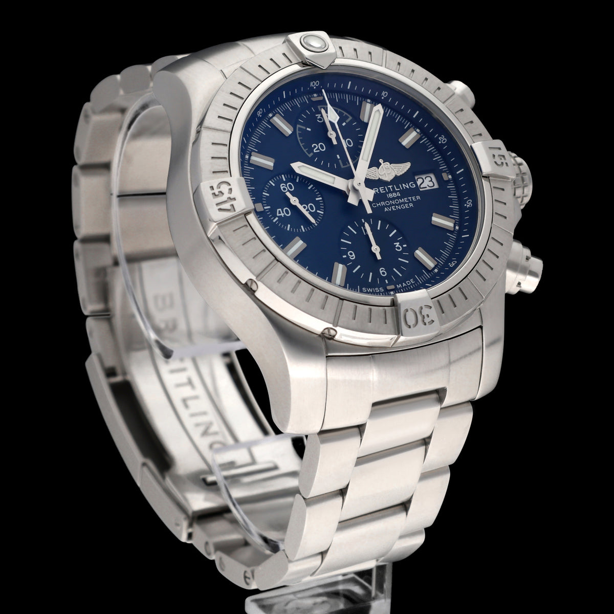 Breitling Super Avenger II A13385 - 2022 - Breitling horloge - Breitling kopen - Breitling heren horloge - Trophies Watches