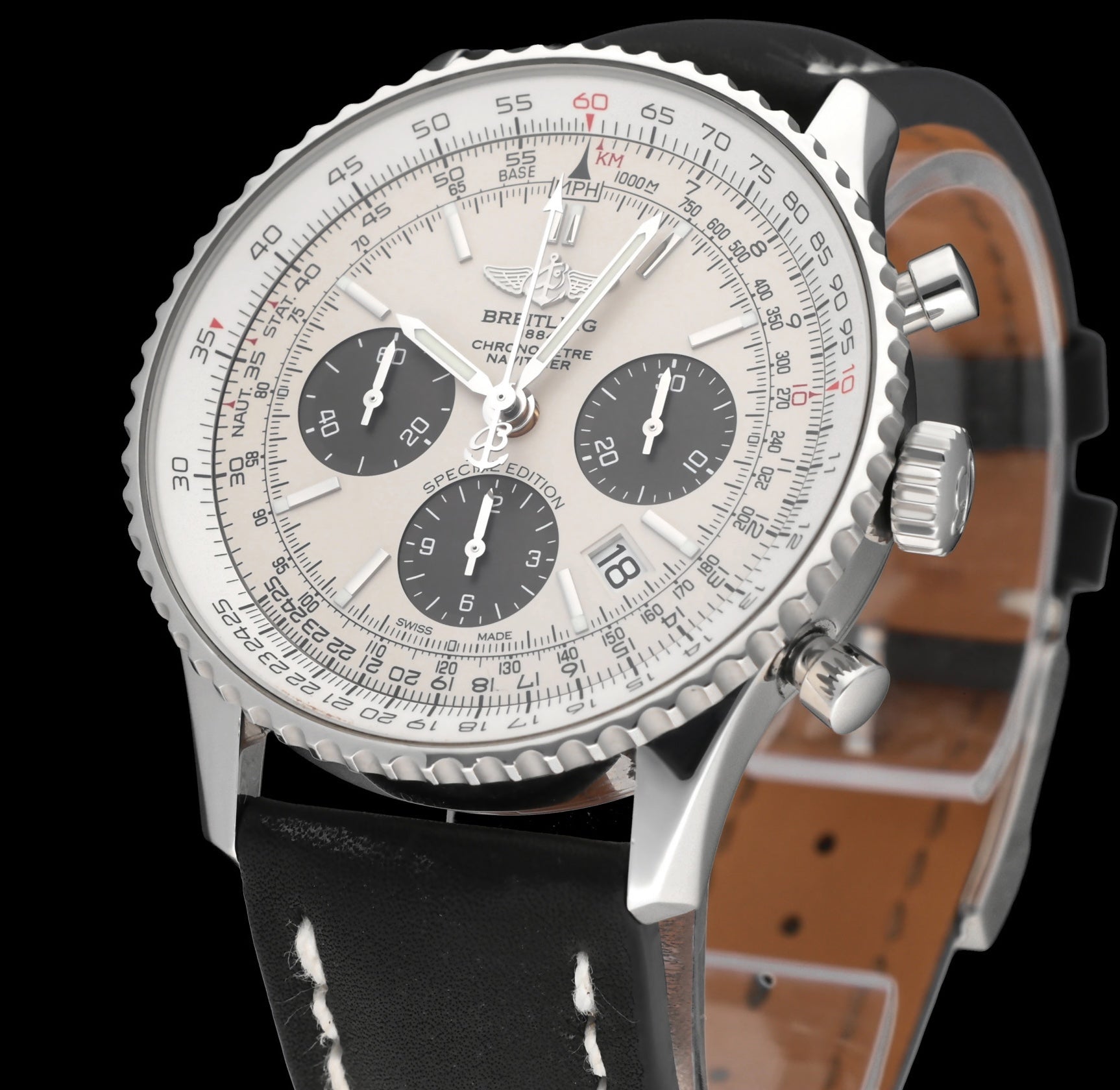 Breitling Navitimer 01 AB0120 - 2019 - Breitling horloge - Breitling kopen - Breitling heren horloge - Trophies Watches