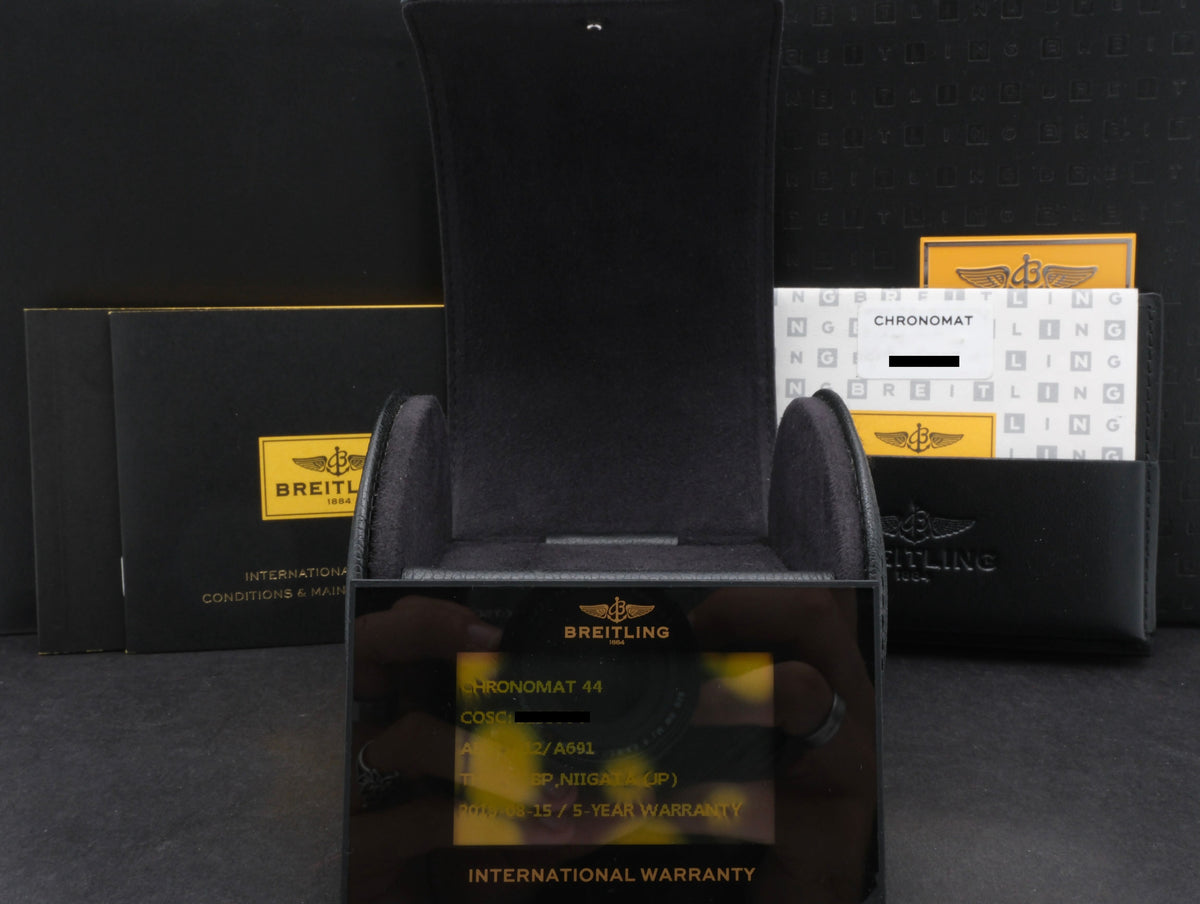 Breitling Chronomat AB0110 - 2015 - Breitling horloge - Breitling kopen - Breitling heren horloge - Trophies Watches