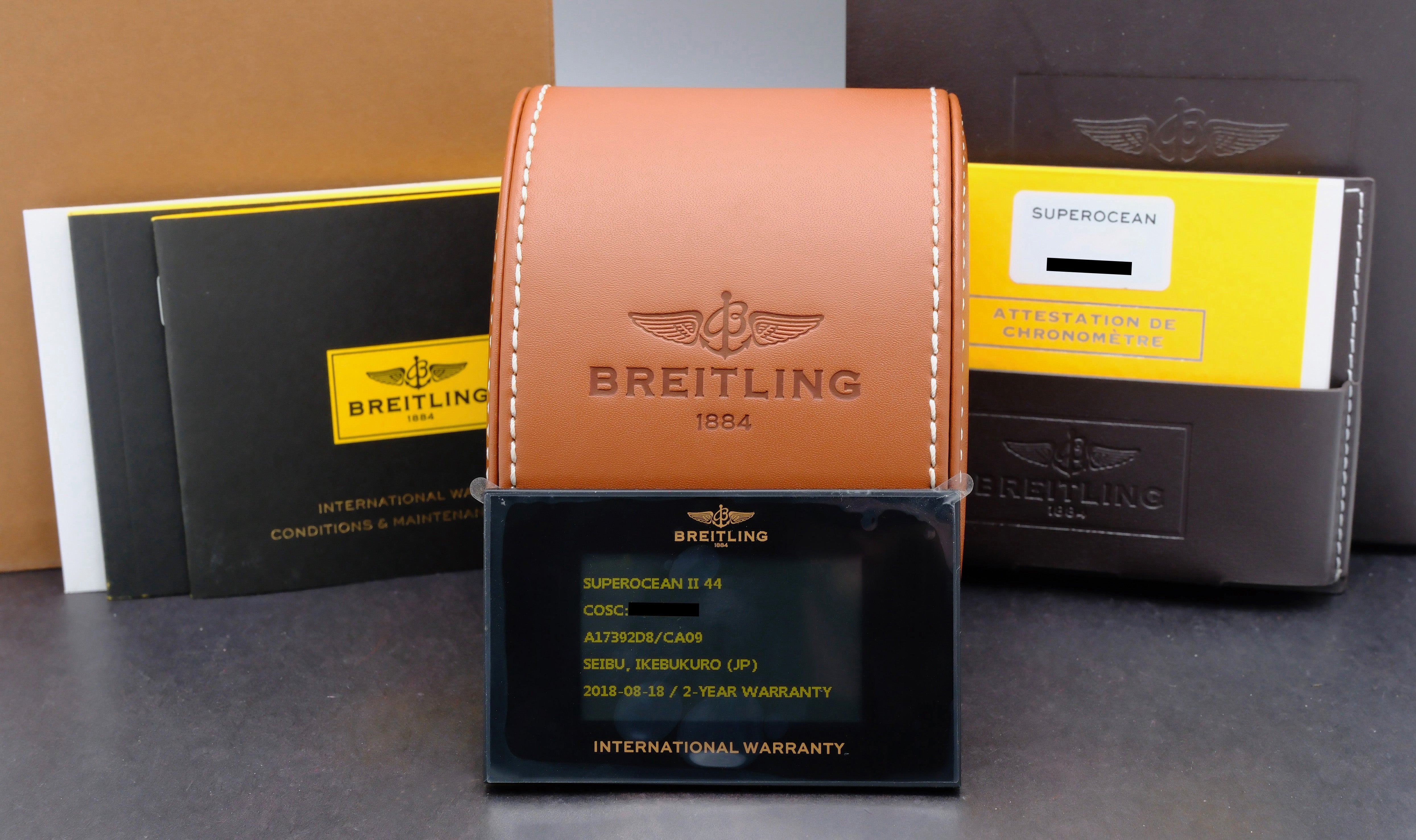 Breitling Superocean II 44 A17392 - 2018 - Breitling horloge - Breitling kopen - Breitling heren horloge - Trophies Watches