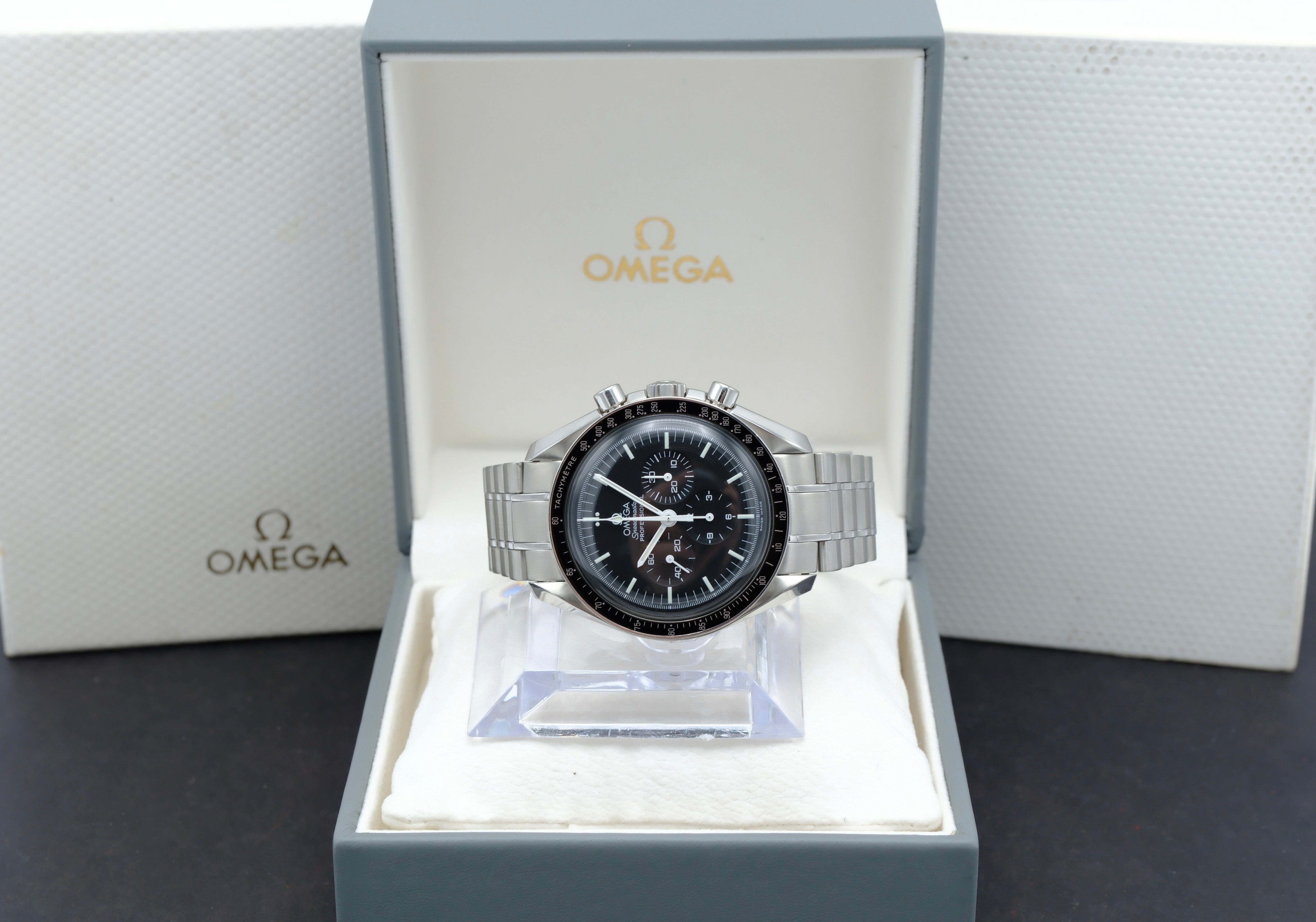 Omega Speedmaster 3570.50.00 - 2000 - Omega horloge - Omega kopen - Omega heren horloges - Trophies Watches