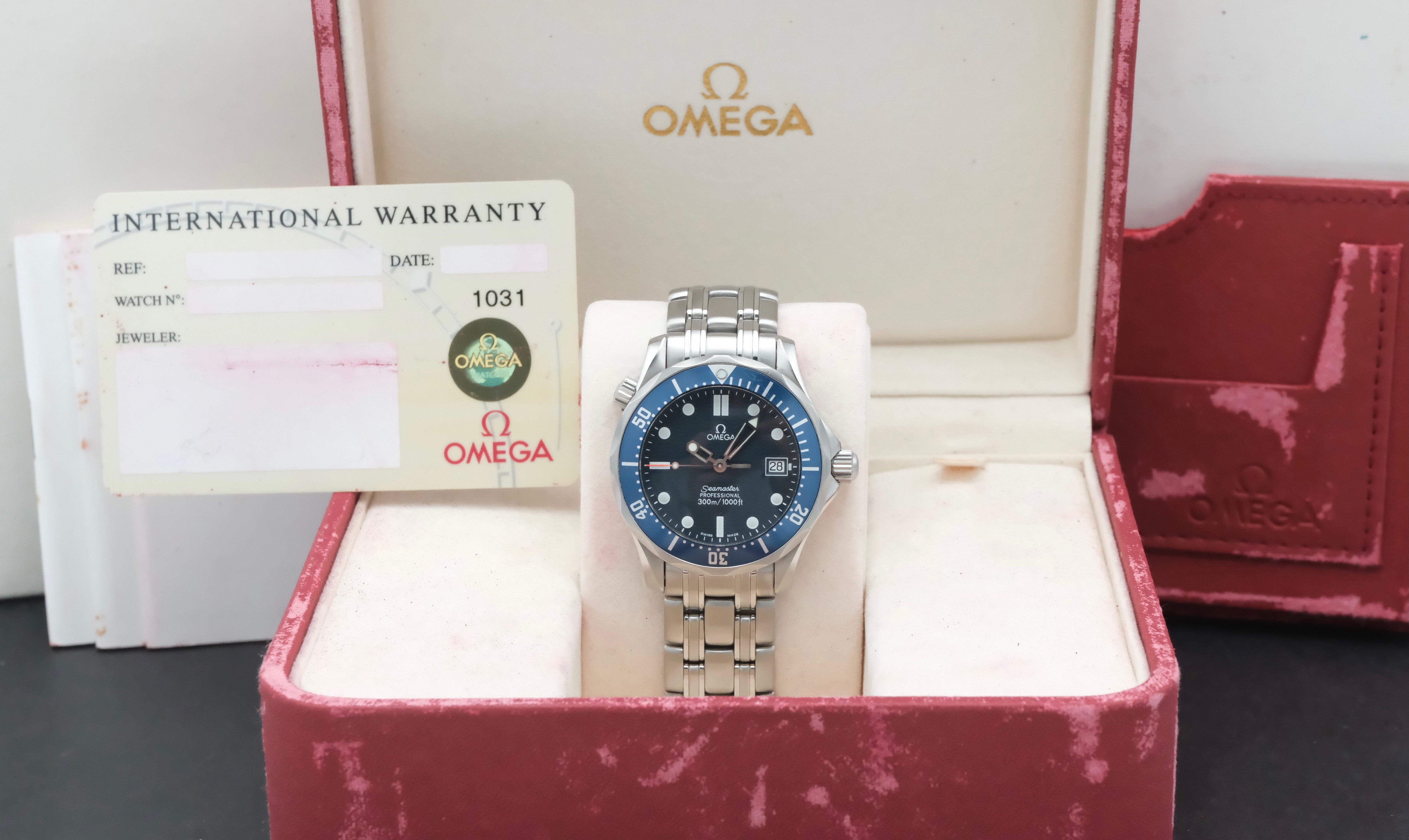 Omega Seamaster Diver 300 M 2561.80.00 - 1998 - Omega horloge - Omega kopen - Omega heren horloge - Trophies Watches