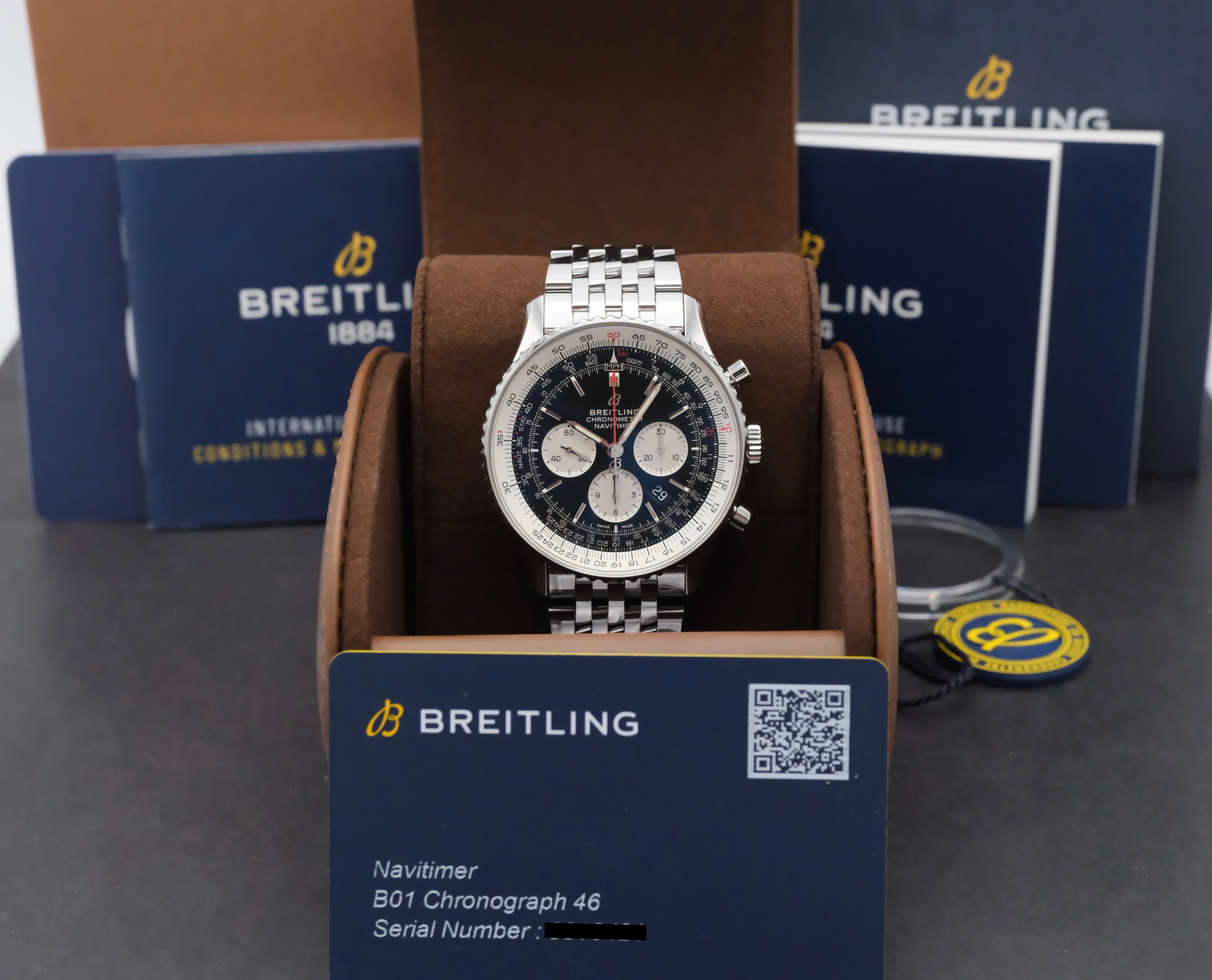 Breitling Navitimer 01 AB0127 - 2020 - Breitling horloge - Breitling kopen - Breitling heren horloge - Trophies Watches