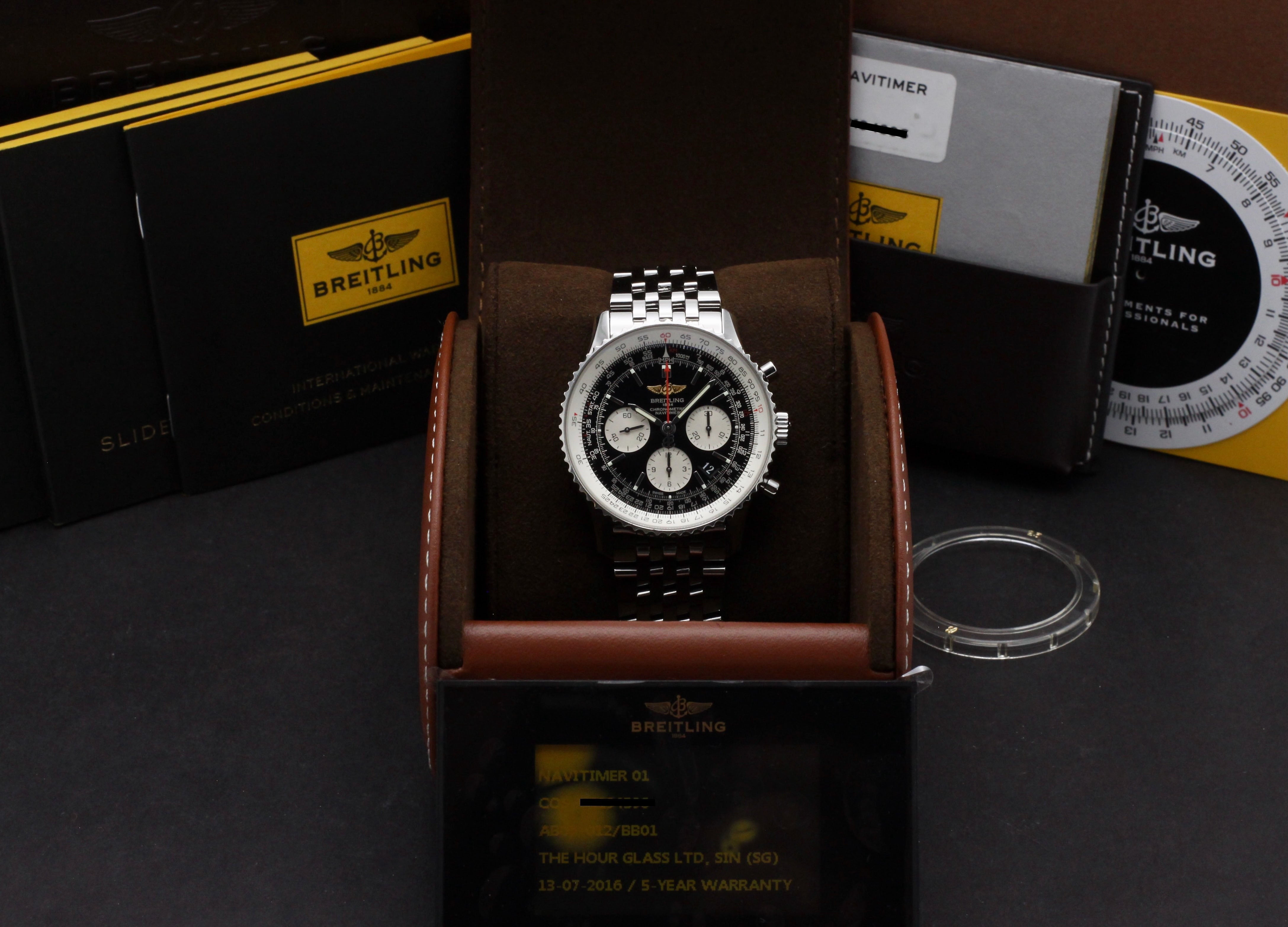 Breitling Navitimer 01 AB0120 - 2016 - Breitling horloge - Breitling kopen - Breitling heren horloge - Trophies Watches