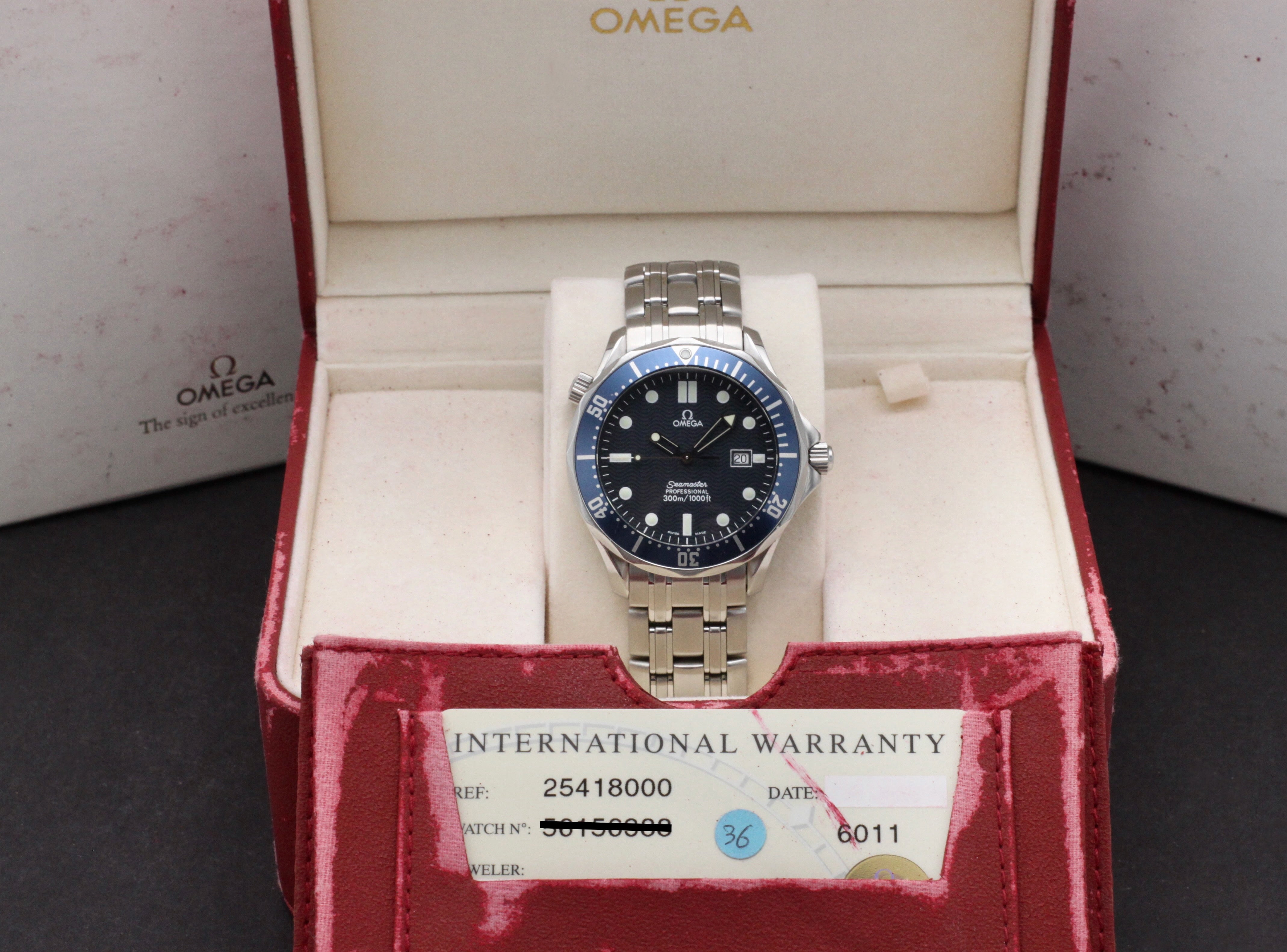 Omega Seamaster Diver 300 M 2541.80.00 - 1998 - Omega horloge - Omega kopen - Omega heren horloge - Trophies Watches