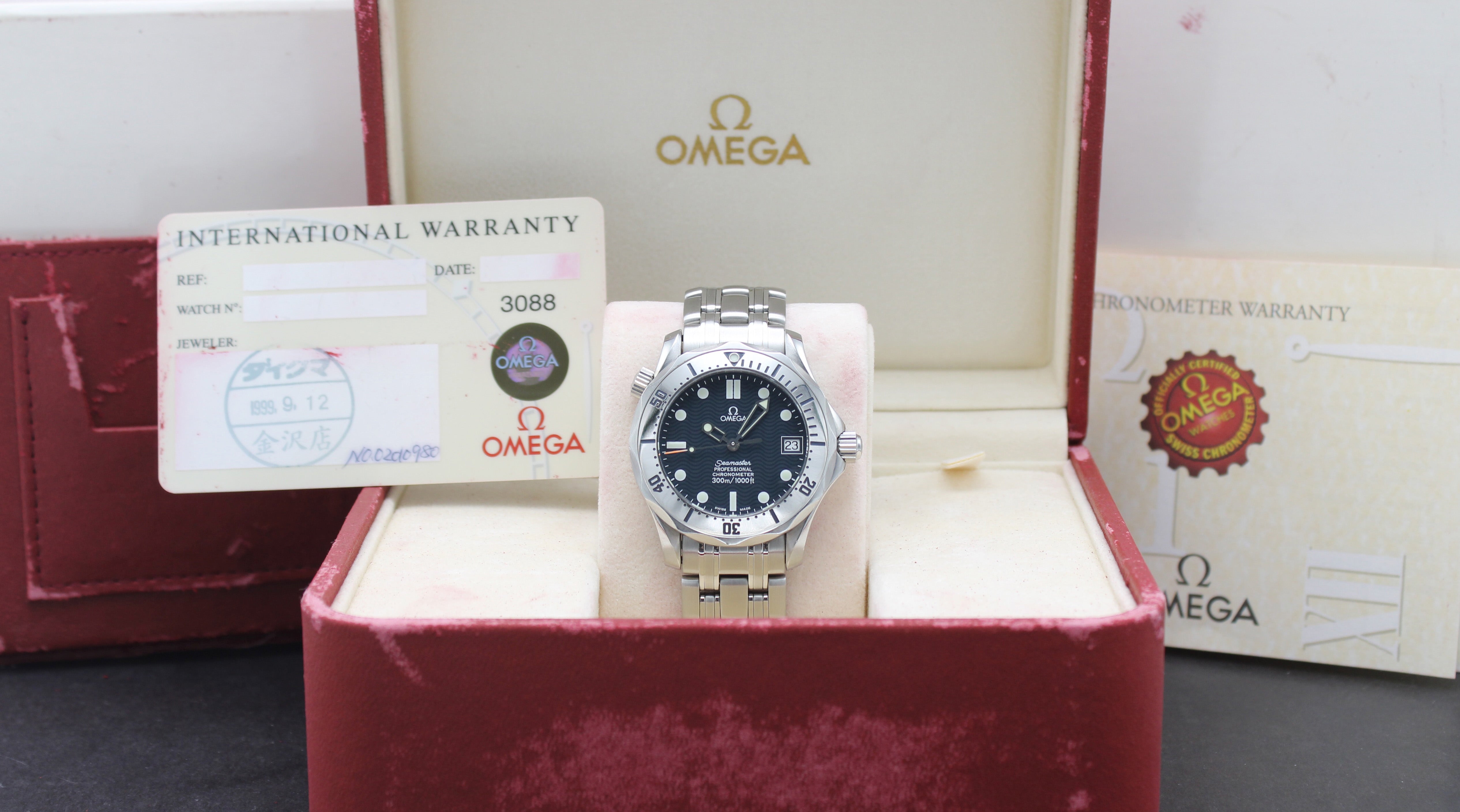 Omega Seamaster Diver 300 M 2552.80.00- 1999 - Omega horloge - Omega kopen - Omega heren horloge - Trophies Watches