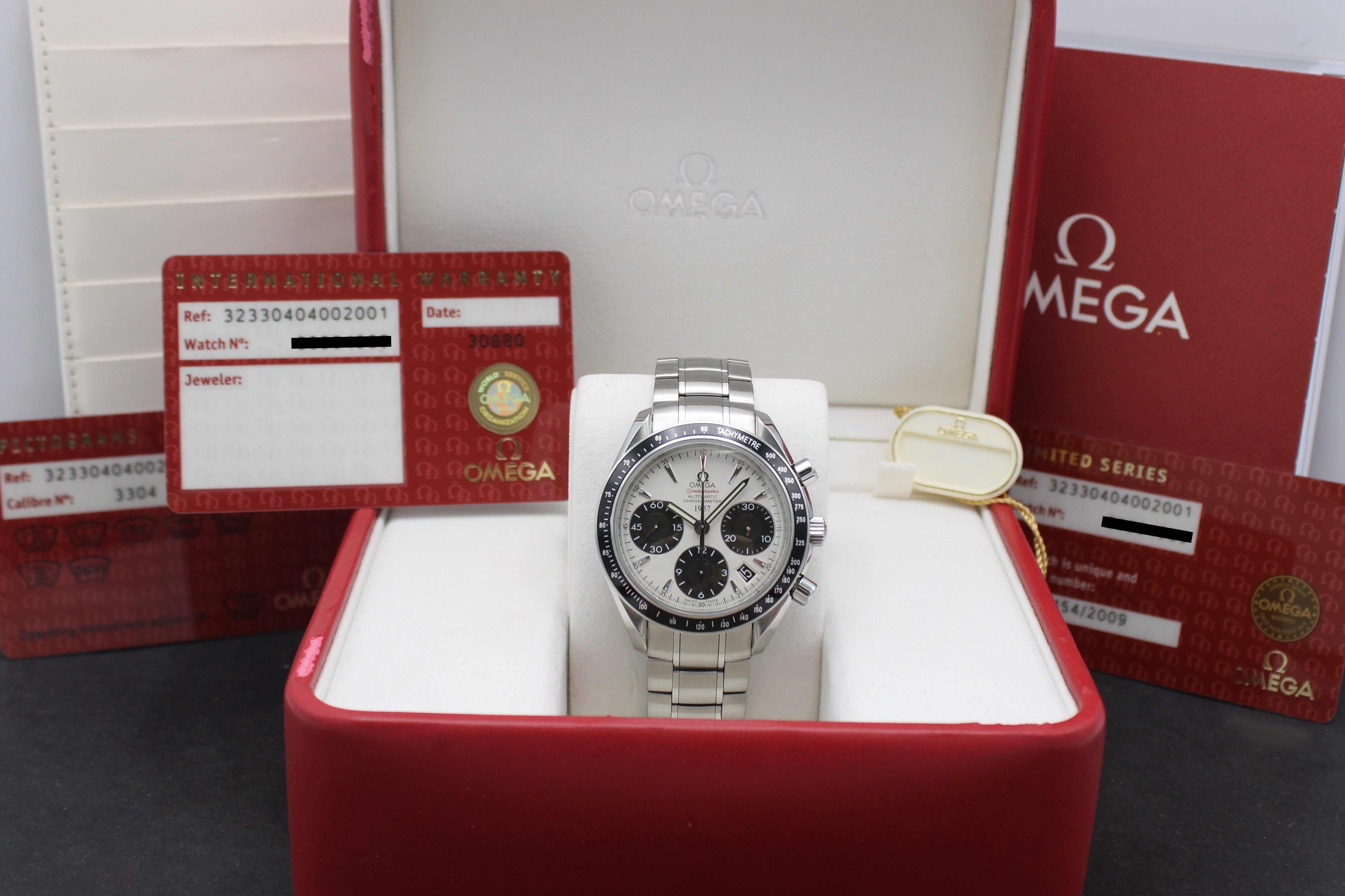 Omega Speedmaster 323.30.40.40.02.001 - 2009 - Omega horloge - Omega kopen - Omega heren horloge - Trophies Watches