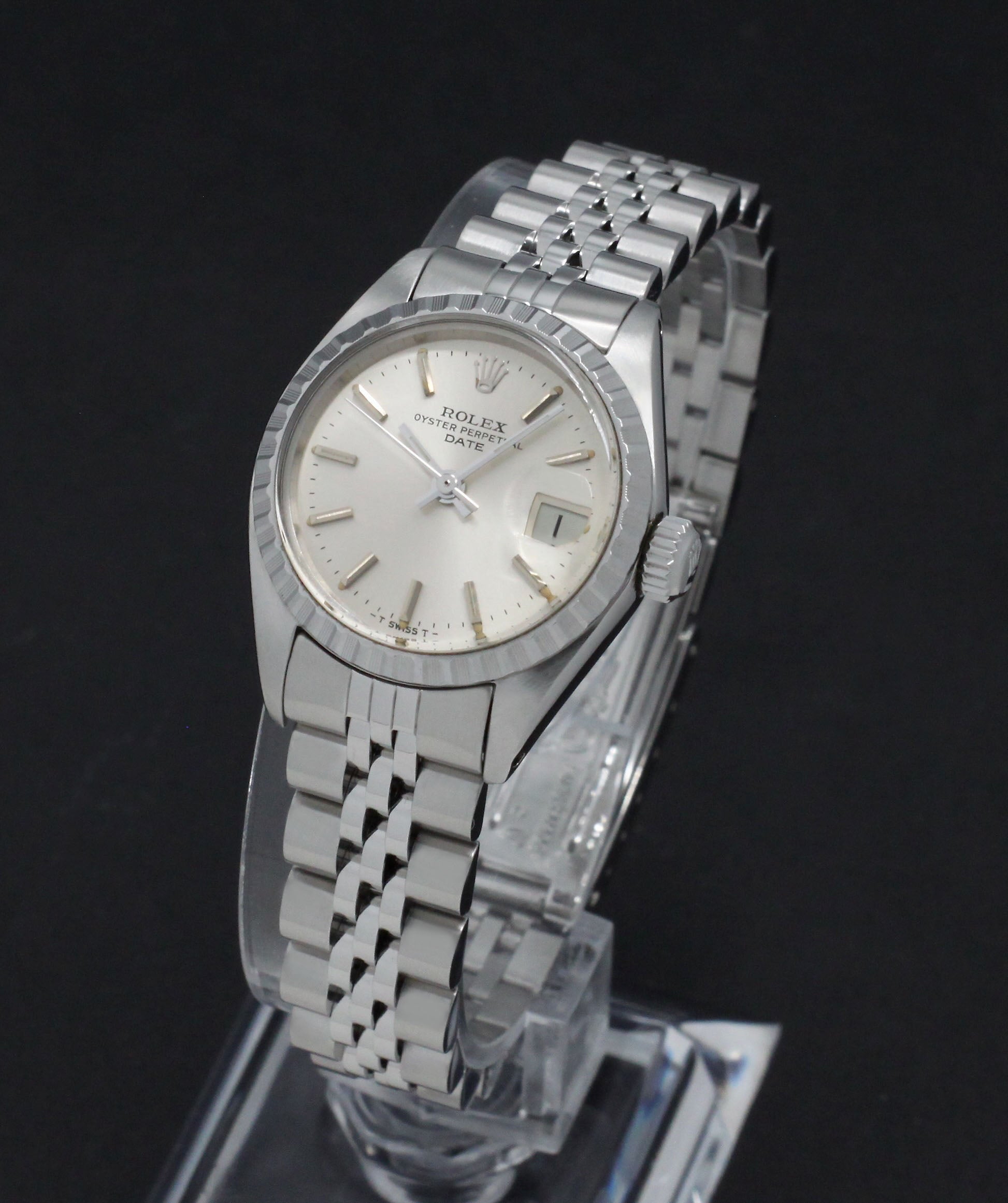 Rolex Oyster Perpetual Lady Date 6924 - 1980 - Rolex horloge - Rolex kopen - Rolex dames horloge - Trophies Watches