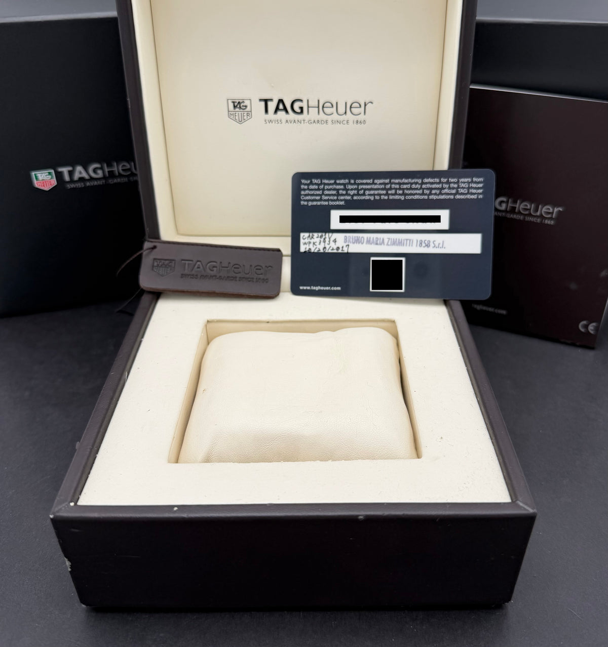 TAG Heuer Carrera CAR201V - 2017 - TAG Heuer horloge - TAG Heuer kopen - TAG Heuer heren horloge - Trophies Watches
