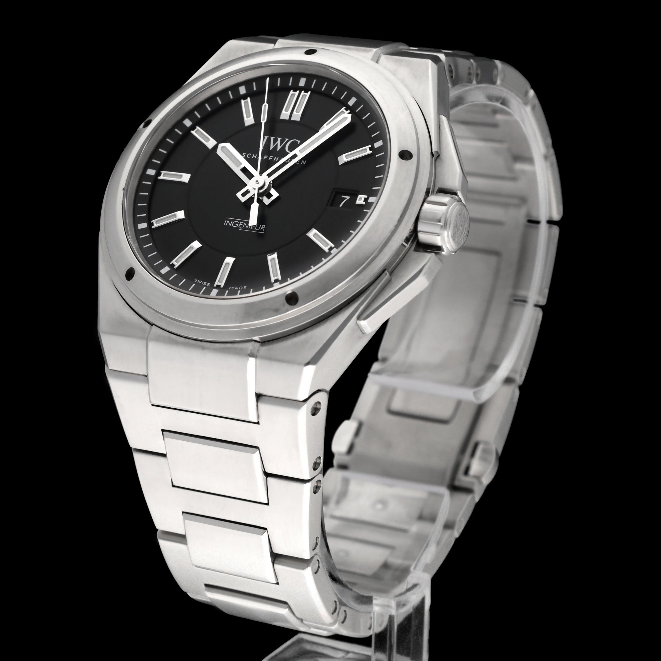 IWC Ingenieur IW323902 - 2015 - IWC horloge - IWC kopen - IWC heren horloge - Trophies Watches