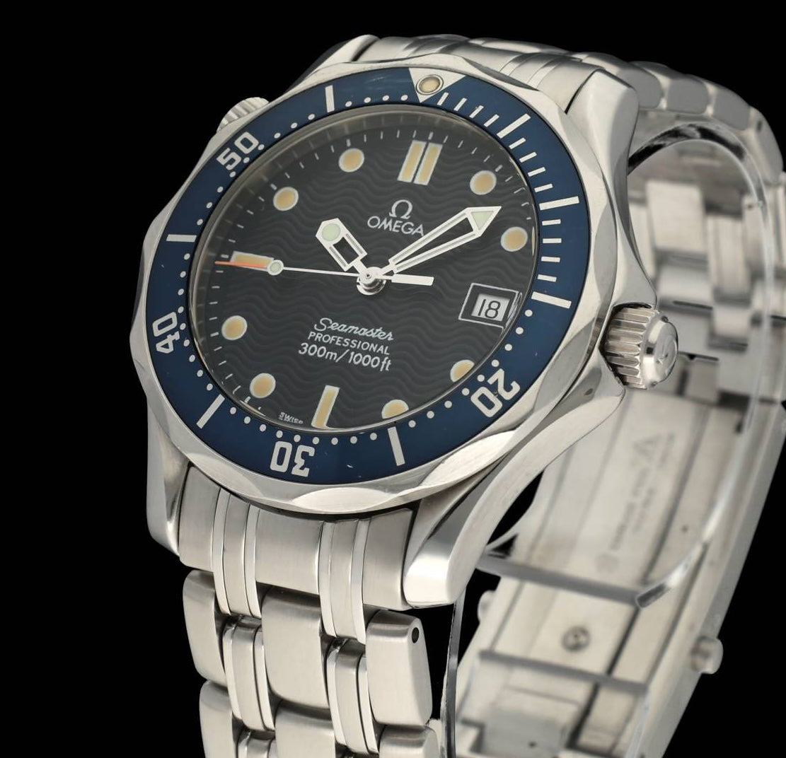Omega Seamaster Diver 300 M 2561.80.00 - 1995 - Omega horloge - Omega kopen - Omega heren horloge - Trophies Watches