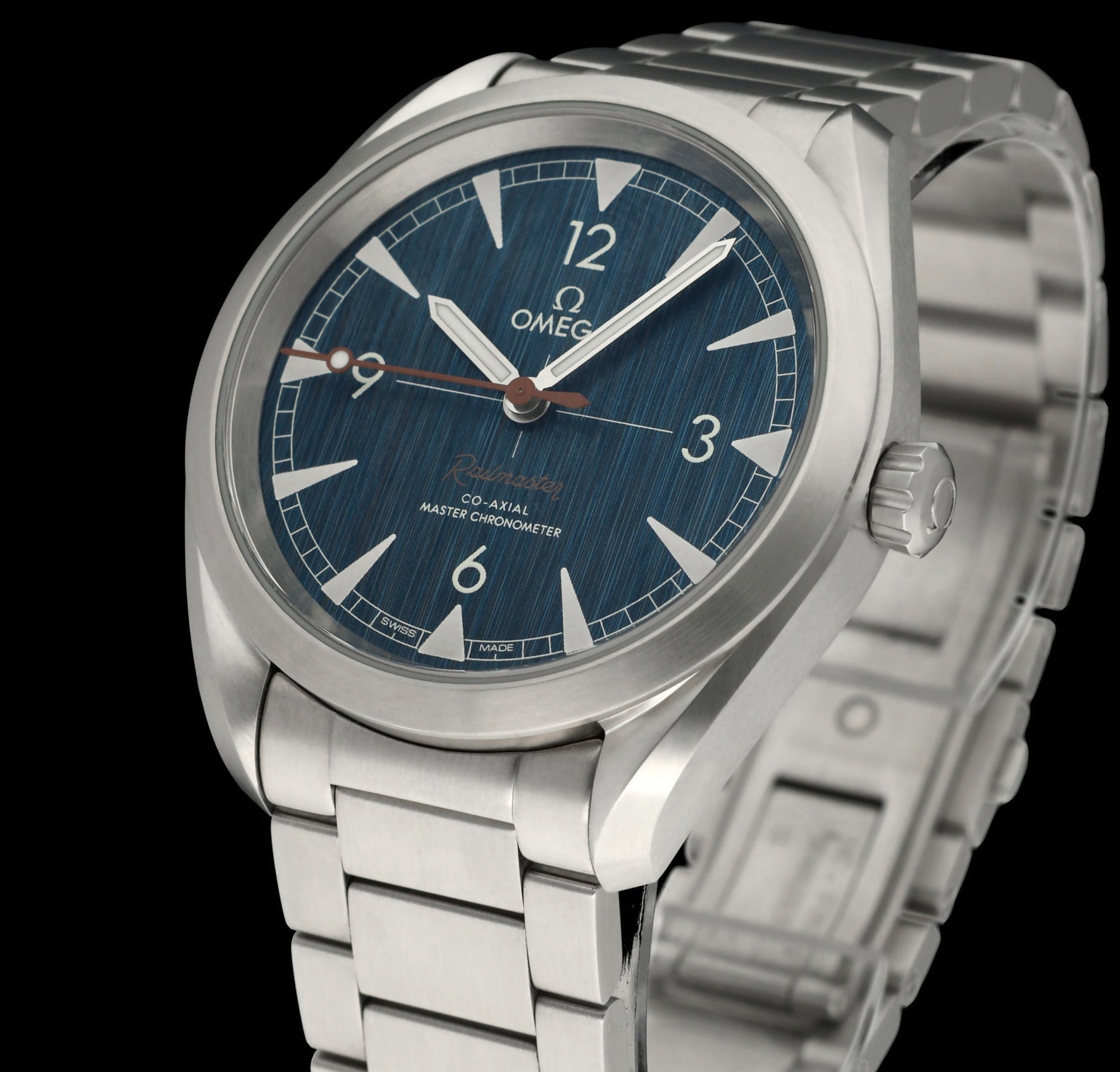 Omega Seamaster Railmaster 220.10.40.20.03.001 - 2019 - Omega horloge - Omega kopen - Omega heren horloge - Trophies Watches
