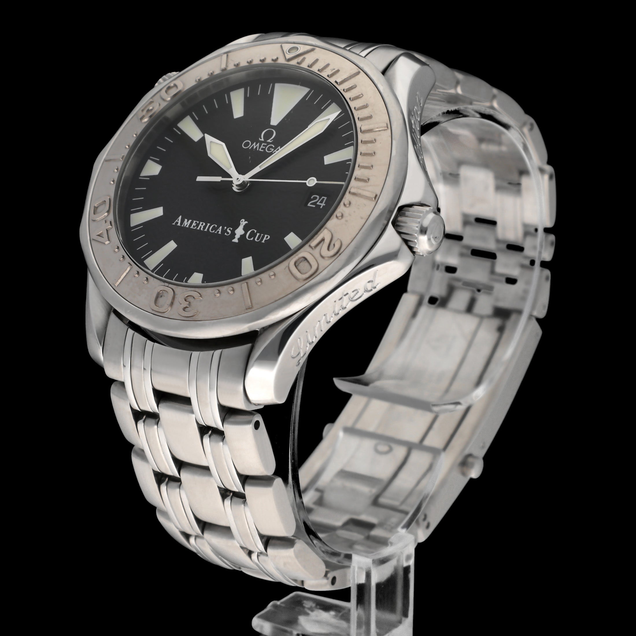 Omega Seamaster Diver 300 M 2533.50.00 - 2001 - Omega horloge - Omega kopen - Omega heren horloge - Trophies Watches