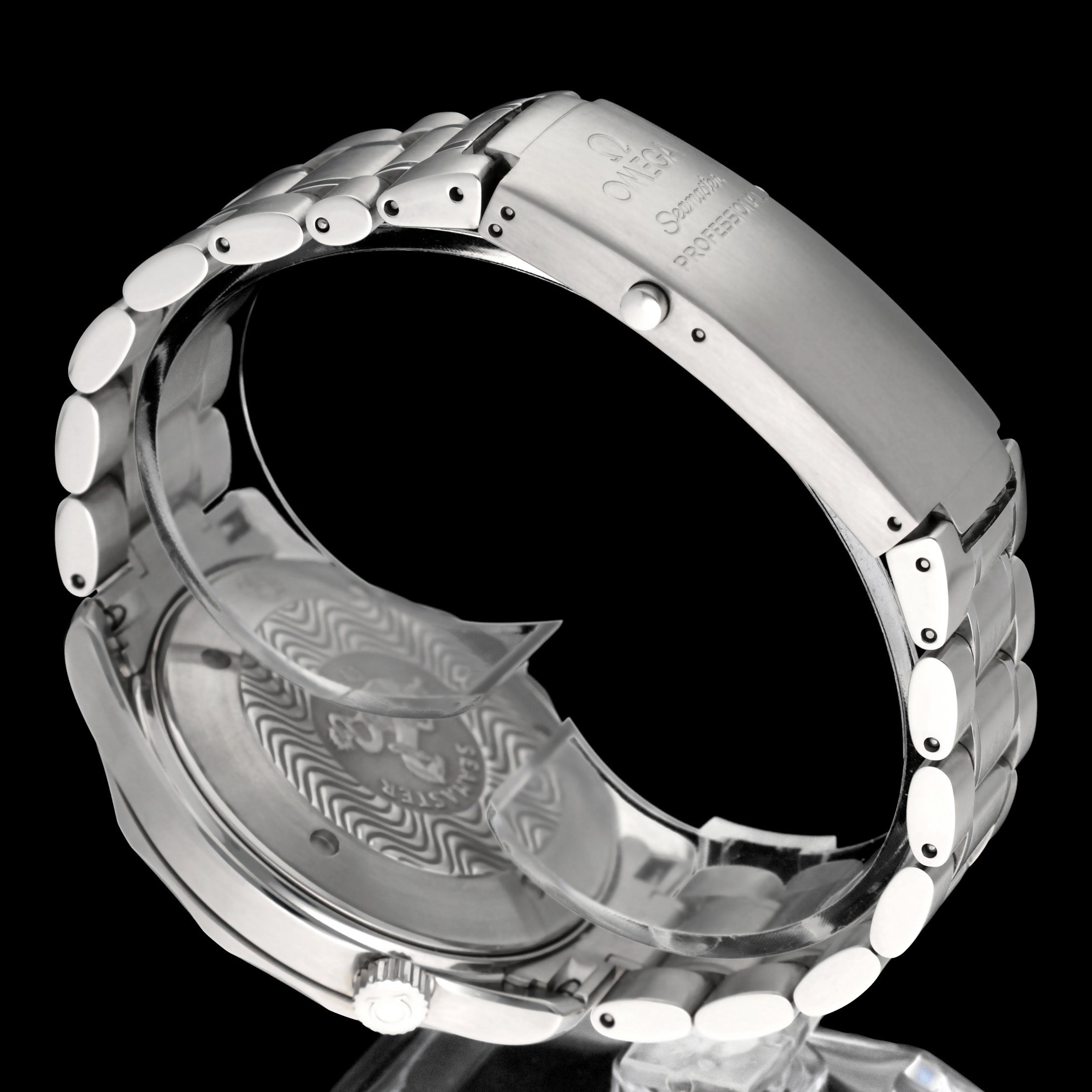 Omega Seamaster Diver 300 M 2252.50 - 2006 - Omega horloge - Omega kopen - Omega heren horloge - Trophies Watches