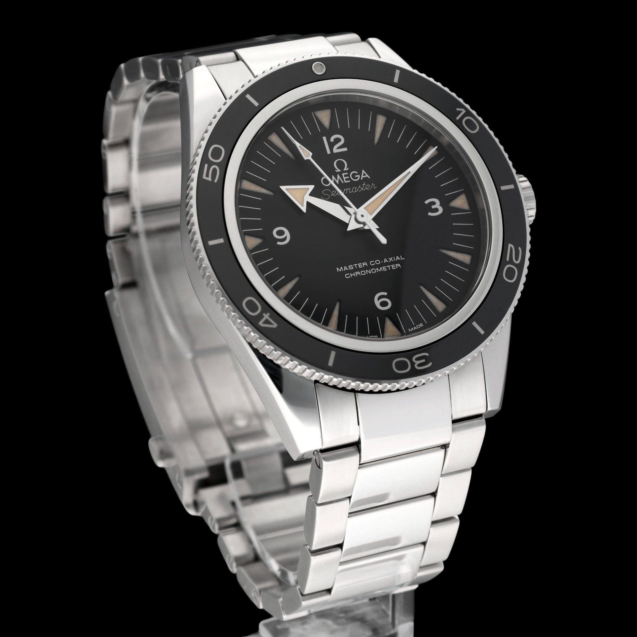 Omega Seamaster Diver 300 233.30.41.21.01.001 - 2017 - Omega horloge - Omega kopen - Omega heren horloge - Trophies Watches