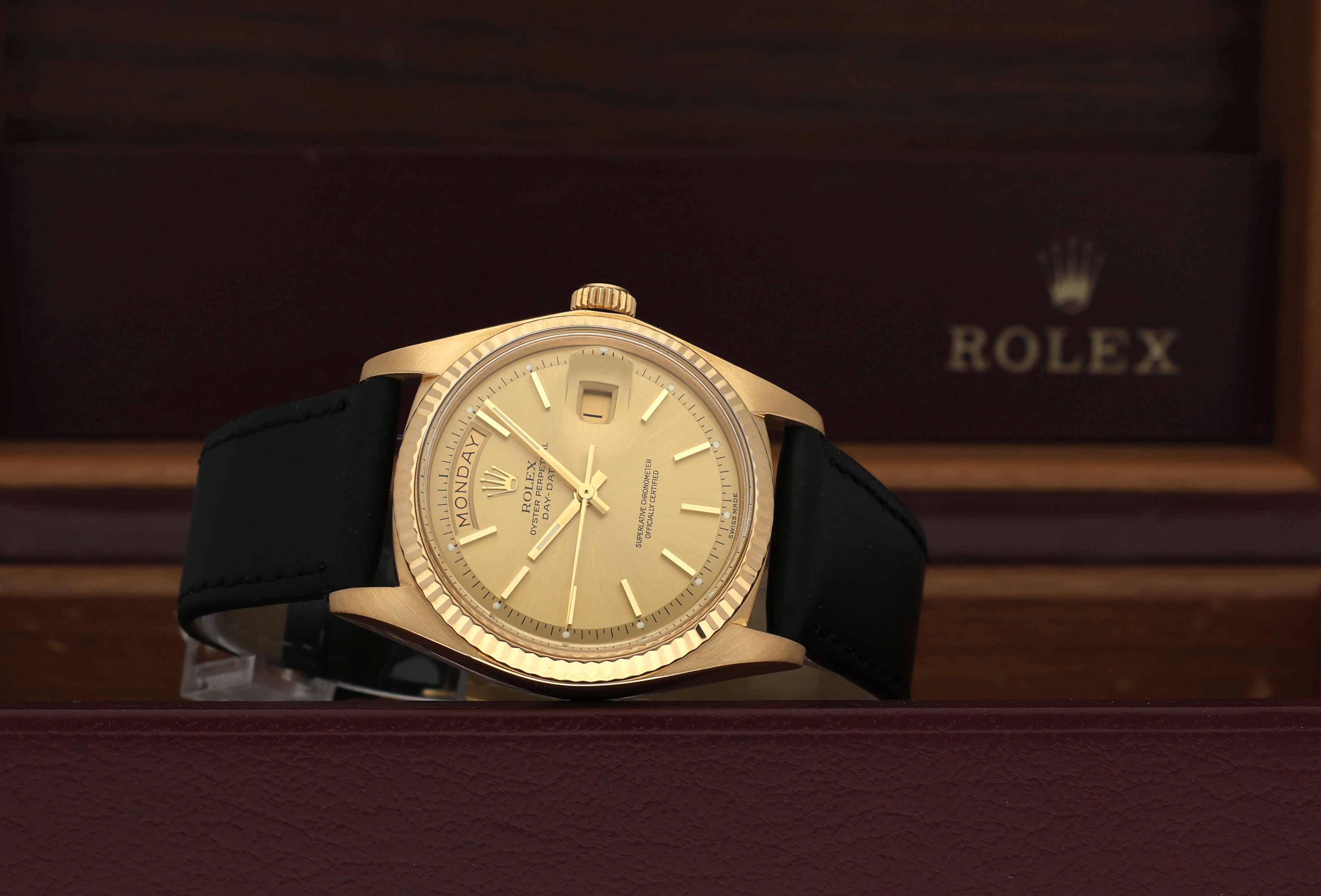 Rolex Day-Date 1803 - 1975 - Rolex horloge - Rolex kopen - Rolex heren horloge - Trophies Watches