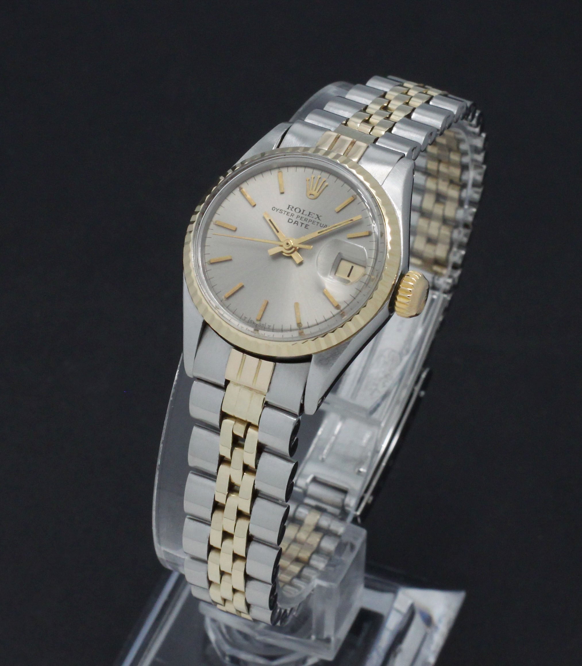 Rolex Oyster Perpetual Lady Date 6917 - 1970 - Rolex horloge - Rolex kopen - Rolex dames horloge - Trophies Watches