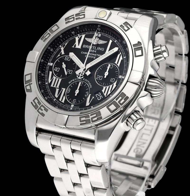 Breitling Chronomat AB0110 - 2015 - Breitling horloge - Breitling kopen - Breitling heren horloge - Trophies Watches