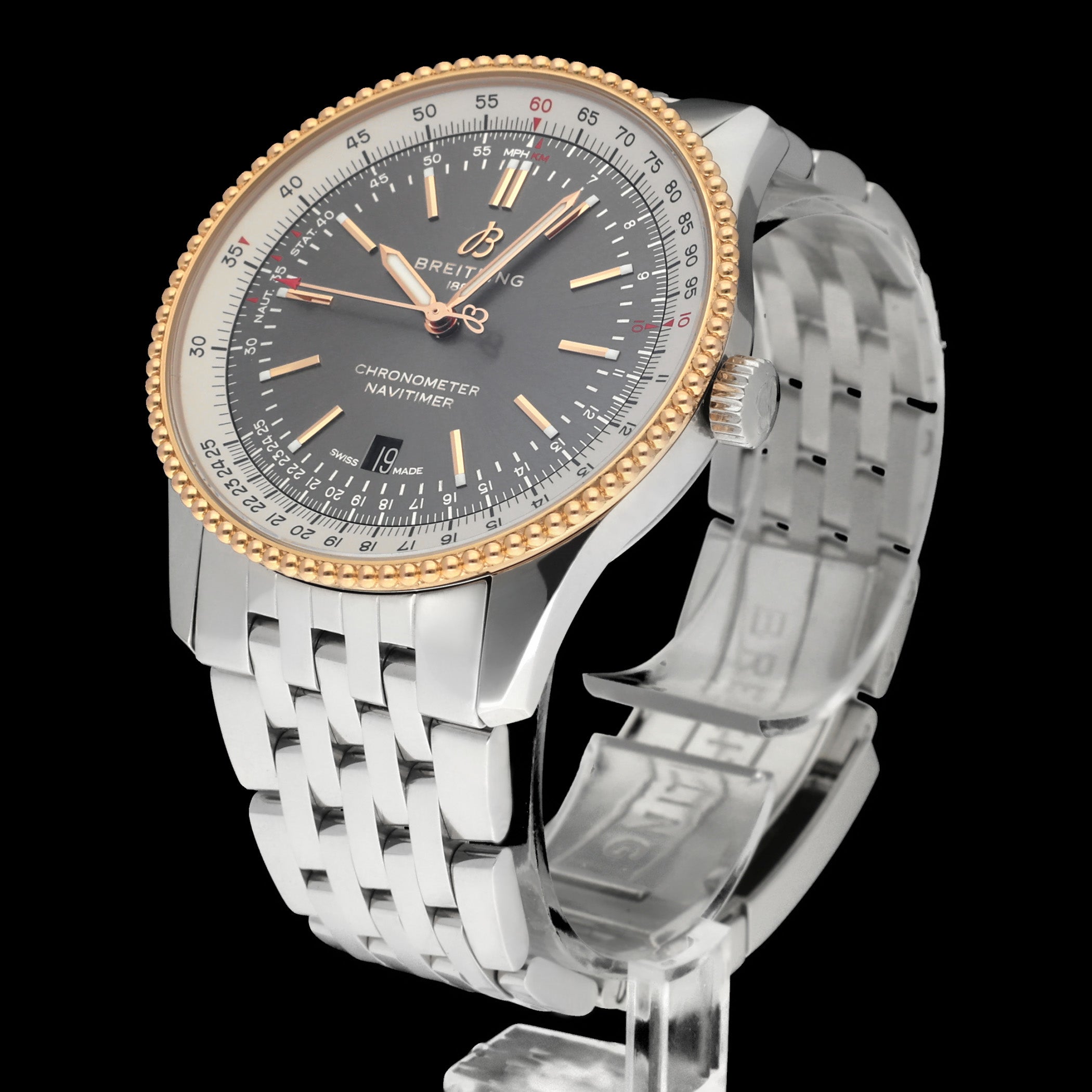 Breitling Navitimer 41 U17326 - 2022 - Breitling horloge - Breitling kopen - Breitling heren horloge - Trophies Watches