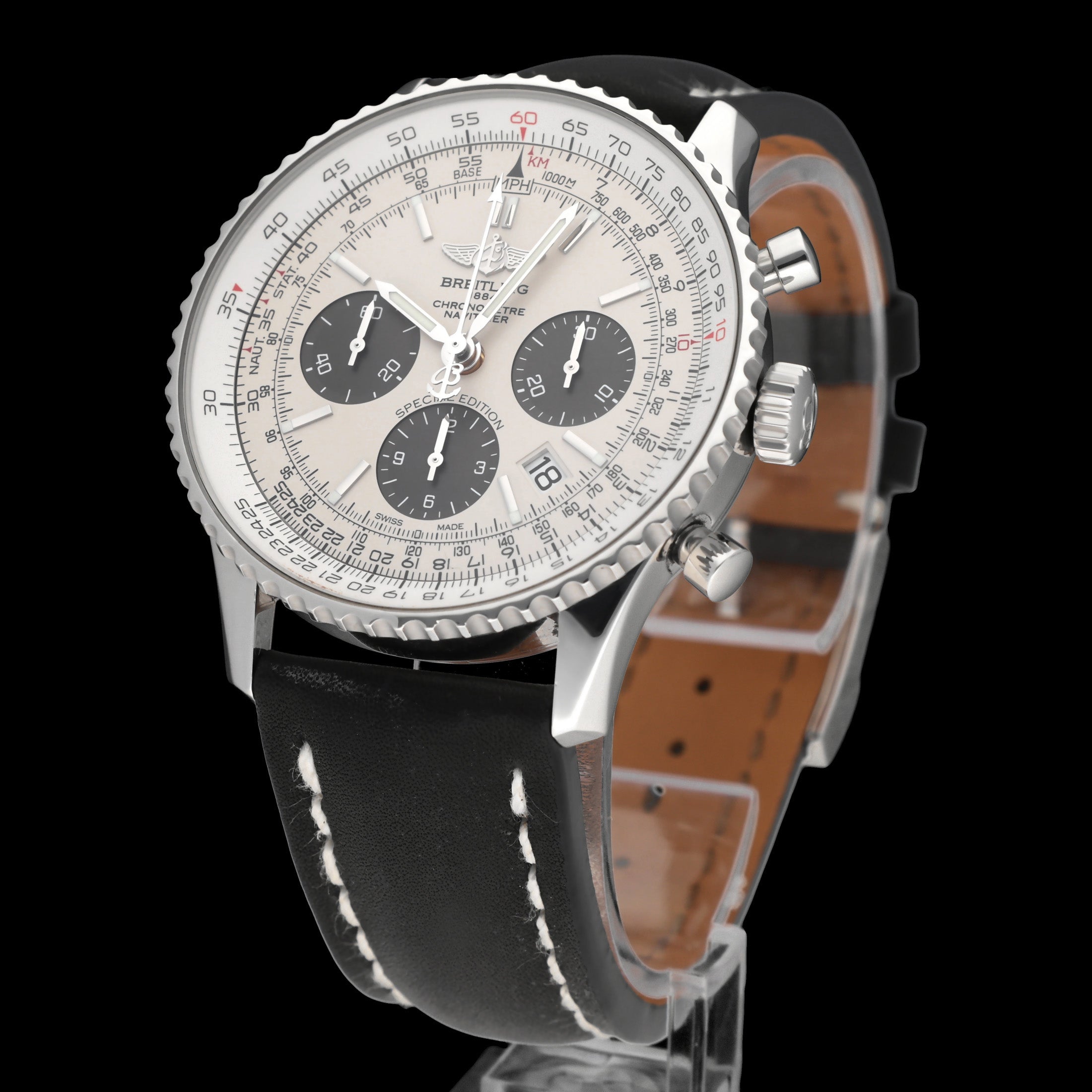 Breitling Navitimer 01 AB0120 - 2019 - Breitling horloge - Breitling kopen - Breitling heren horloge - Trophies Watches