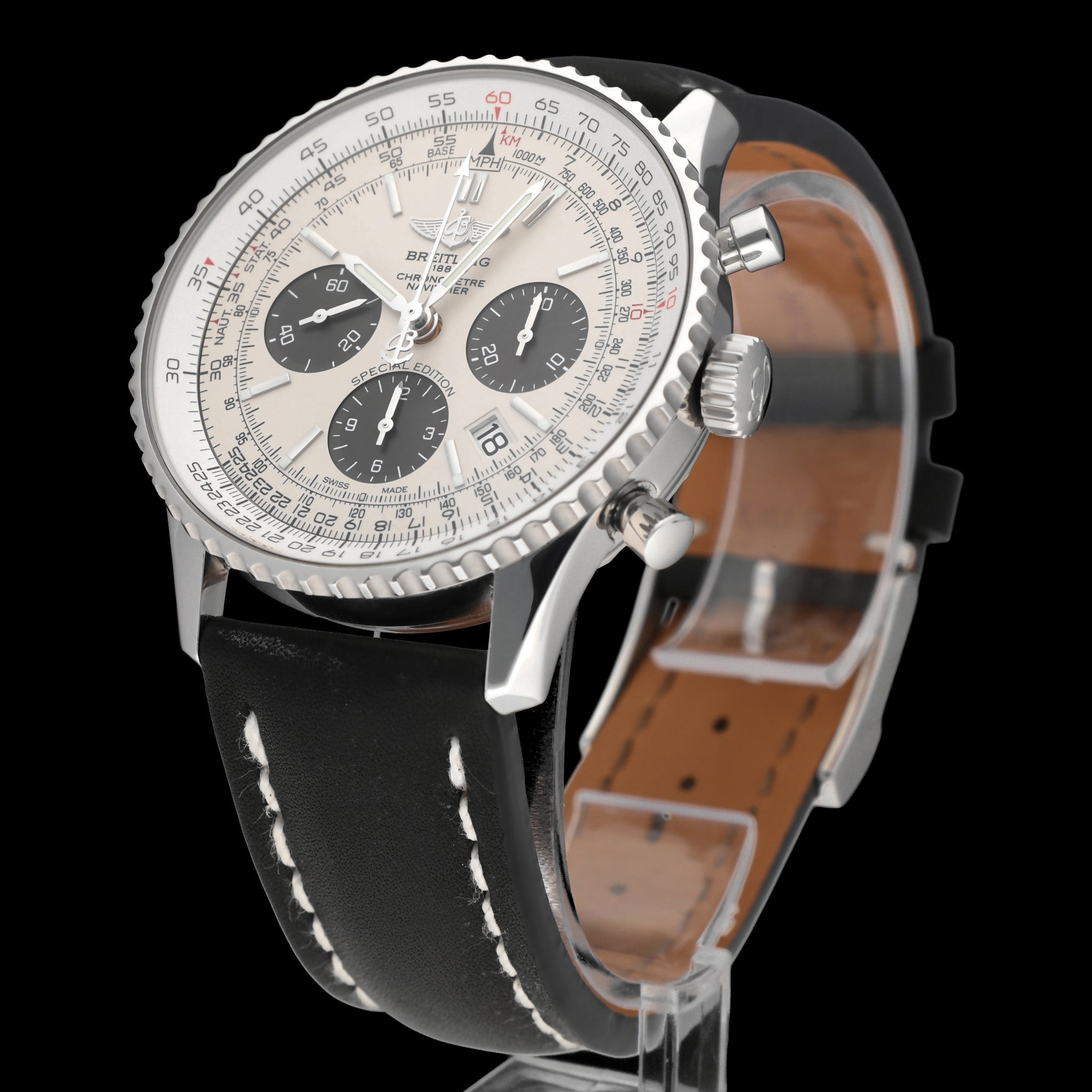 Breitling Navitimer 01 AB0120 - 2019 - Breitling horloge - Breitling kopen - Breitling heren horloge - Trophies Watches