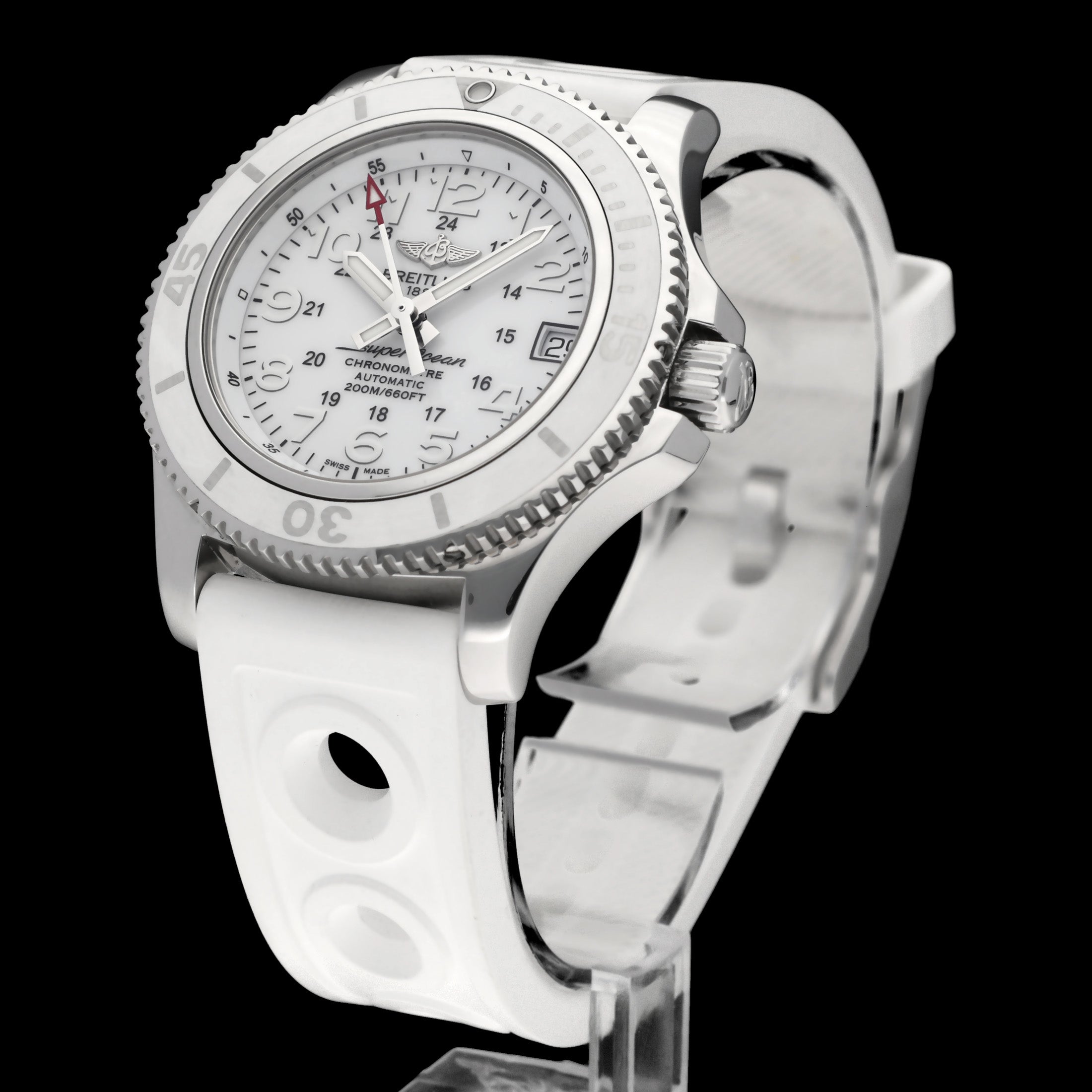 Breitling Superocean II 36 A17312 - 2015 - Breitling horloge - Breitling kopen - Breitling dames horloge - Trophies Watches