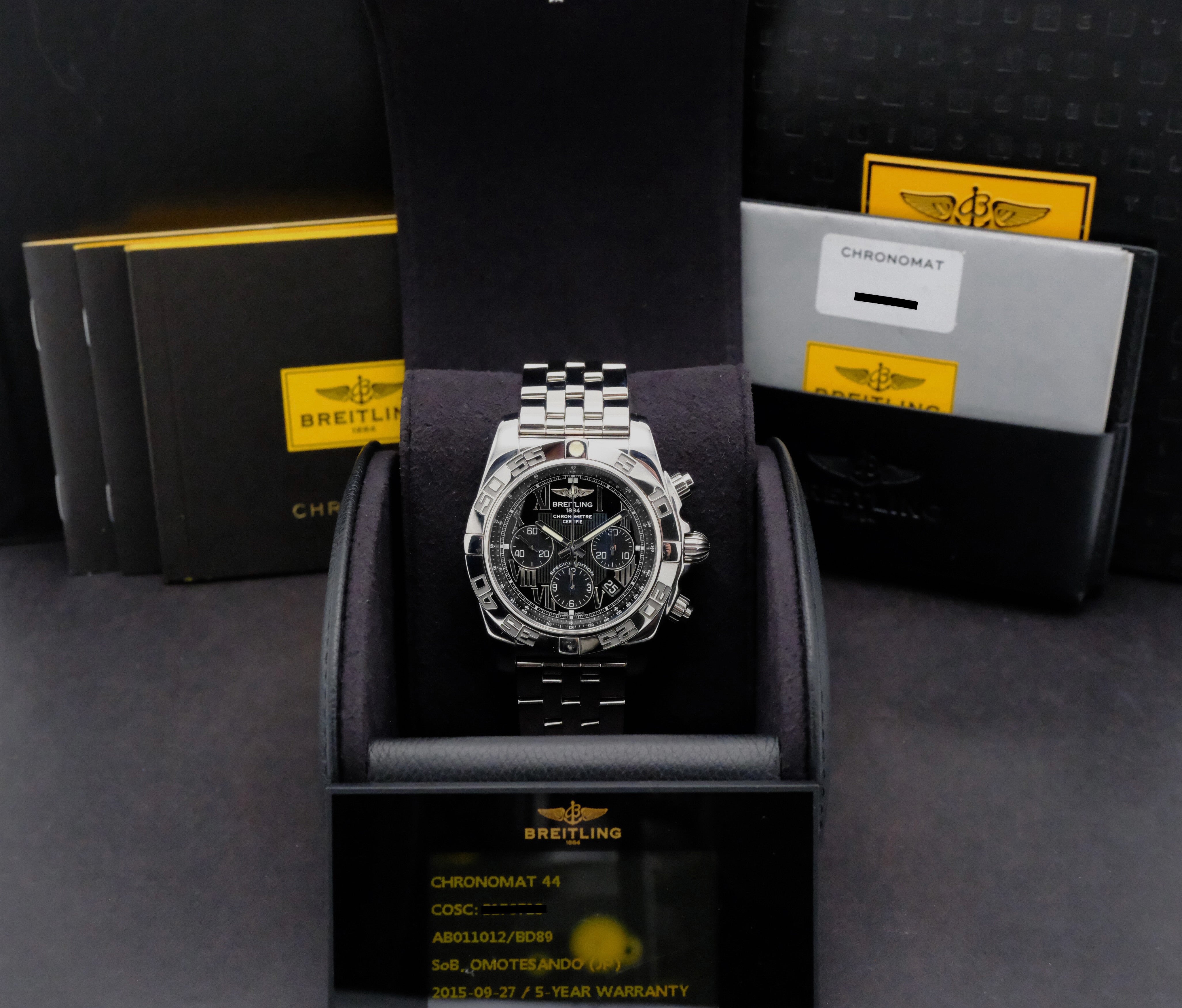 Breitling Chronomat AB0110 - 2015 - Breitling horloge - Breitling kopen - Breitling heren horloge - Trophies Watches