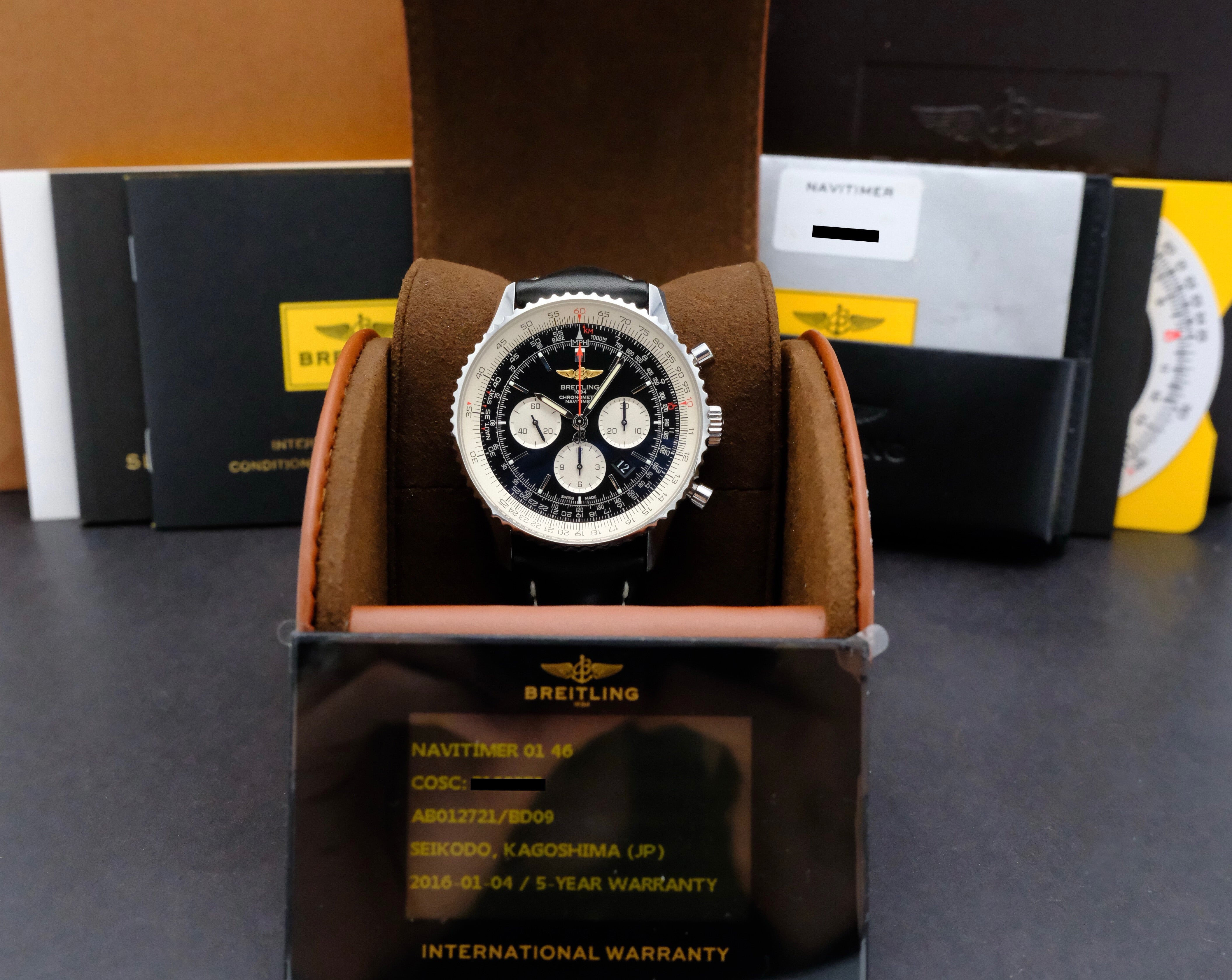 Breitling Navitimer 01 AB0127 - 2016 - Breitling horloge - Breitling kopen - Breitling heren horloge - Trophies Watches
