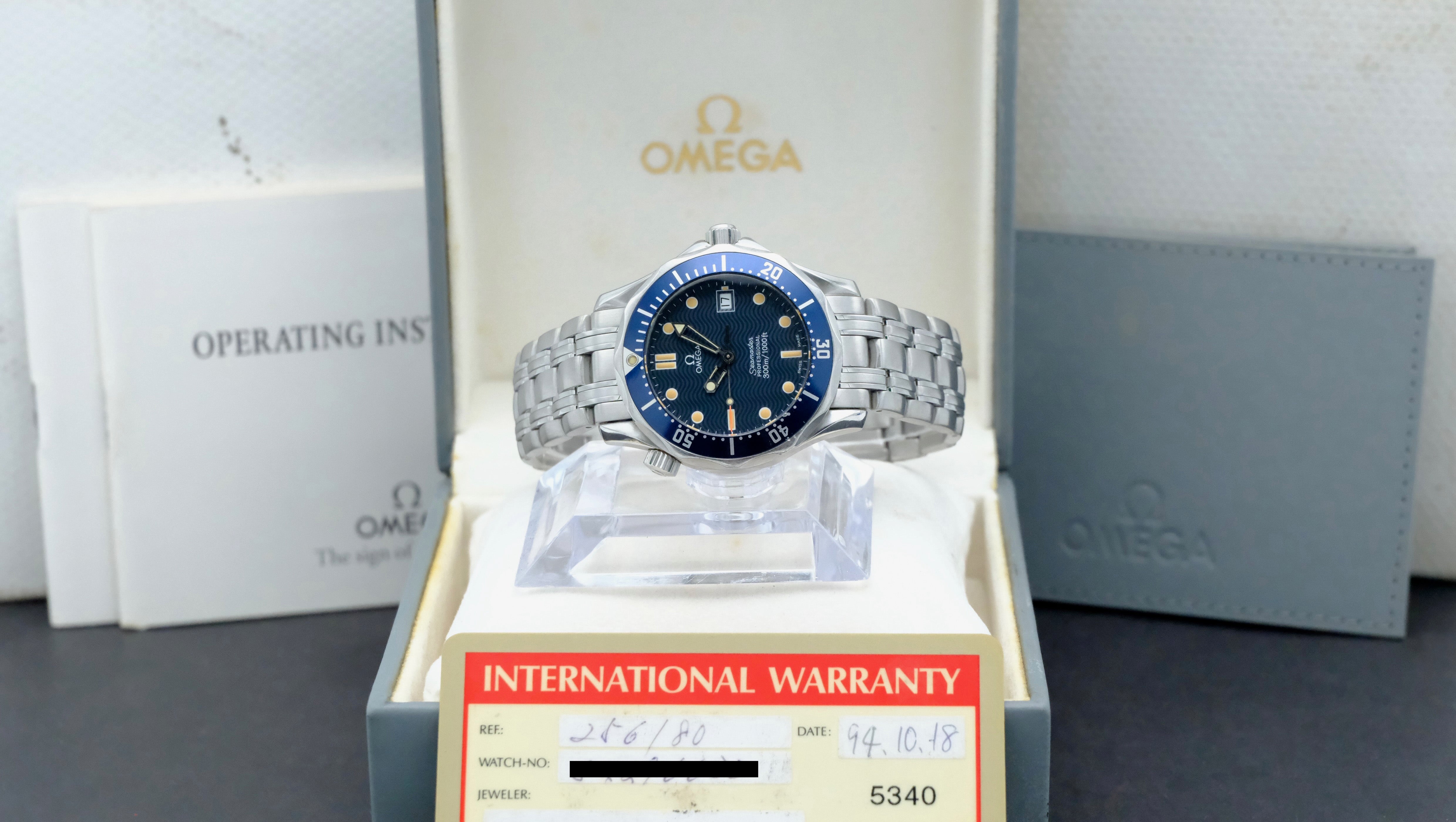 Omega Seamaster Diver 300 M 2561.80.00 - 1994 - Omega horloge - Omega kopen - Omega heren horloge - Trophies Watches