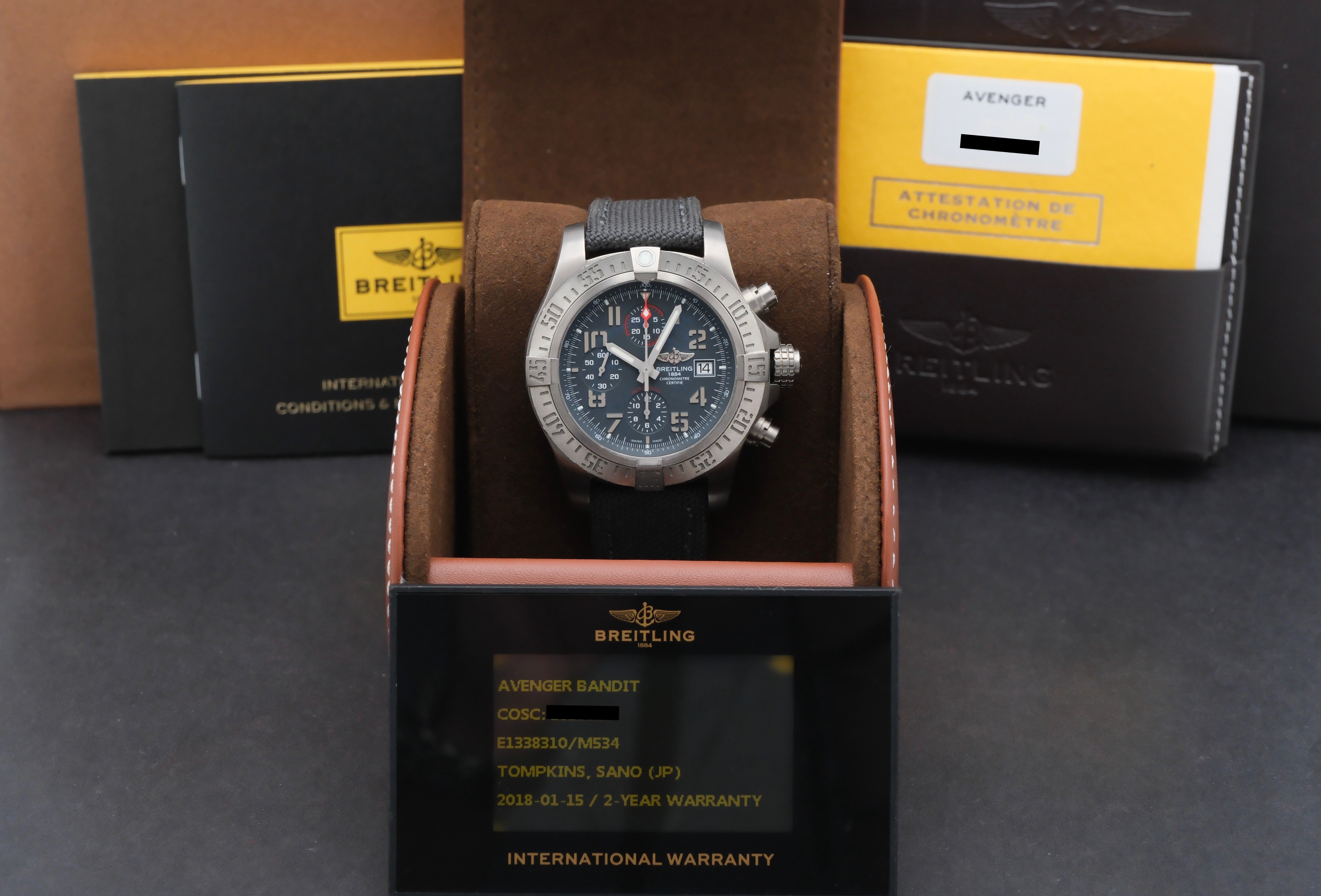 Breitling Avenger Bandit E13383 - 2018 - Breitling horloge - Breitling kopen - Breitling heren horloge - Trophies Watches