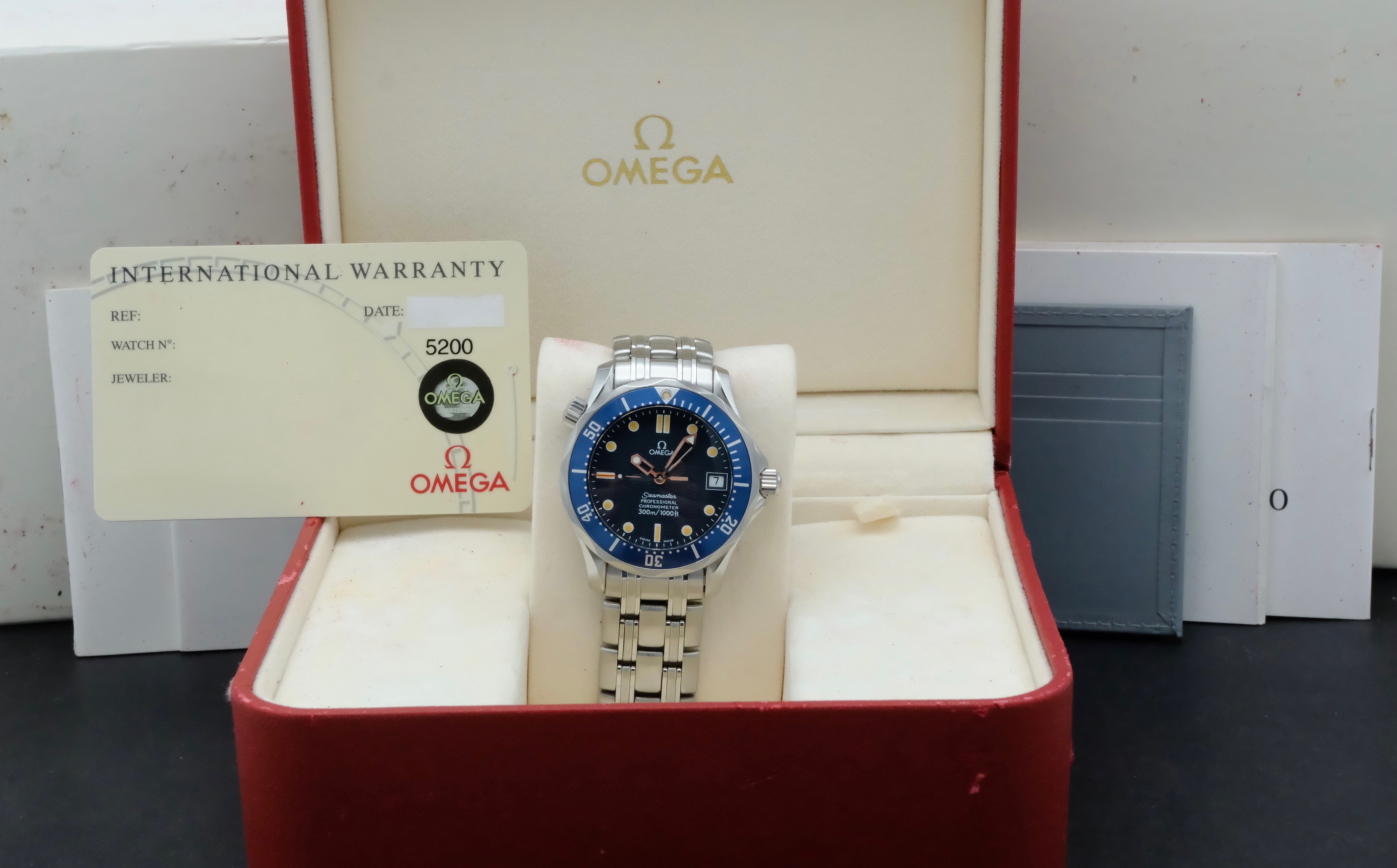 Omega Seamaster Diver 300 M 2551.80.00- 1999 - Omega horloge - Omega kopen - Omega heren horloge - Trophies Watches