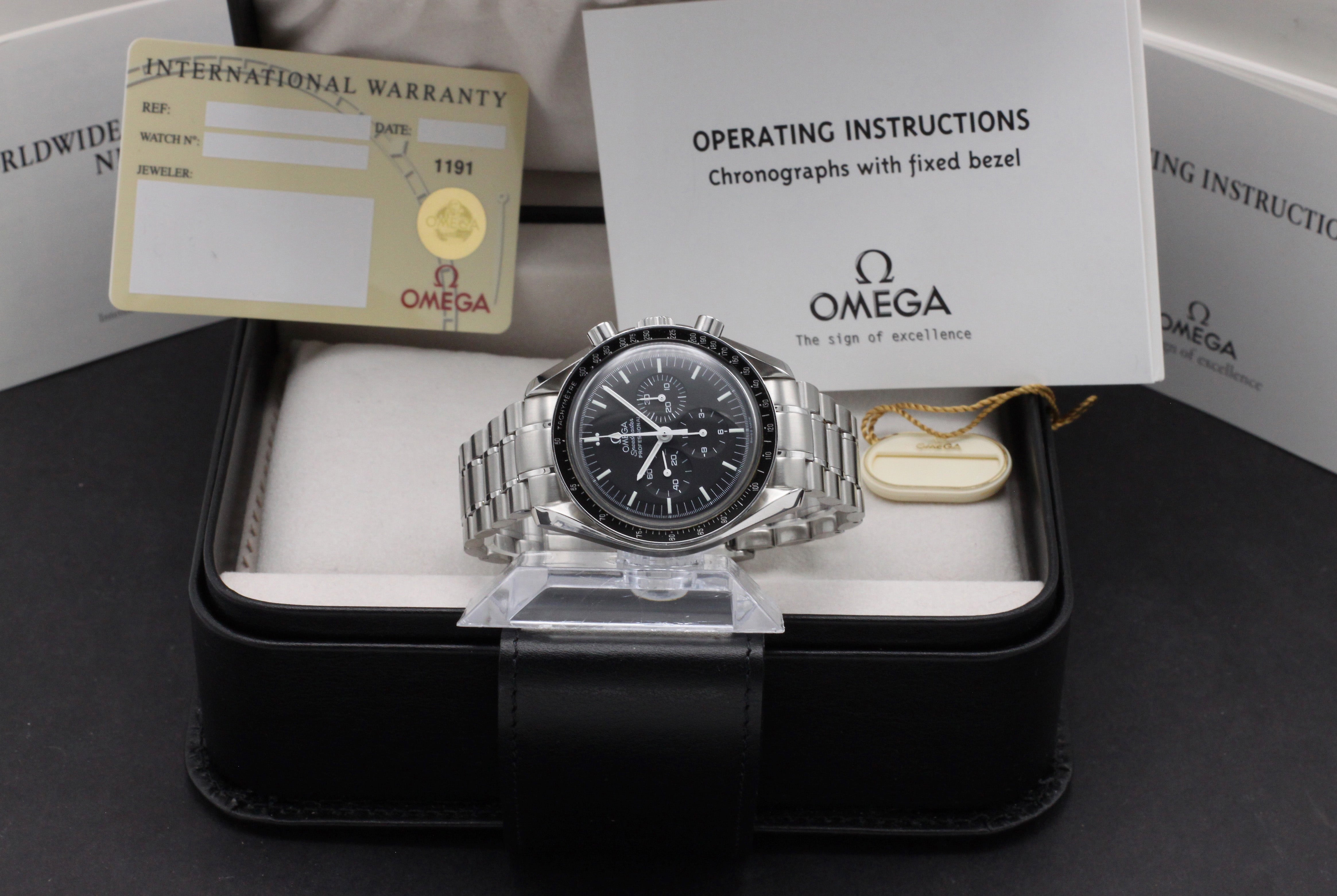 Omega Speedmaster 3570.50.00 - 2000 - Omega horloge - Omega kopen - Omega heren horloges - Trophies Watches