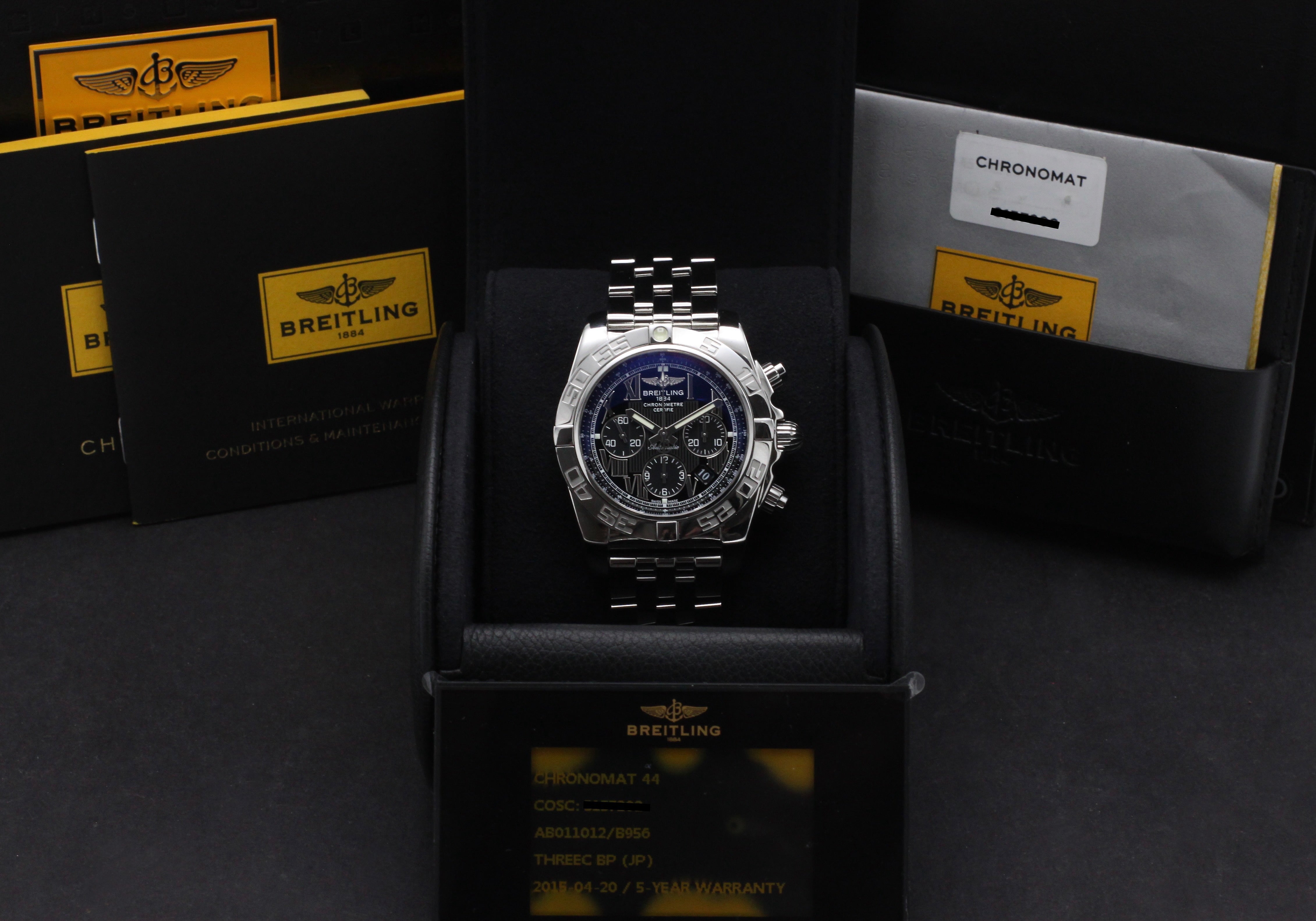 Breitling Chronomat AB0110 - Breitling horloge - Breitling kopen - Breitling heren horloge - Trophies Watches