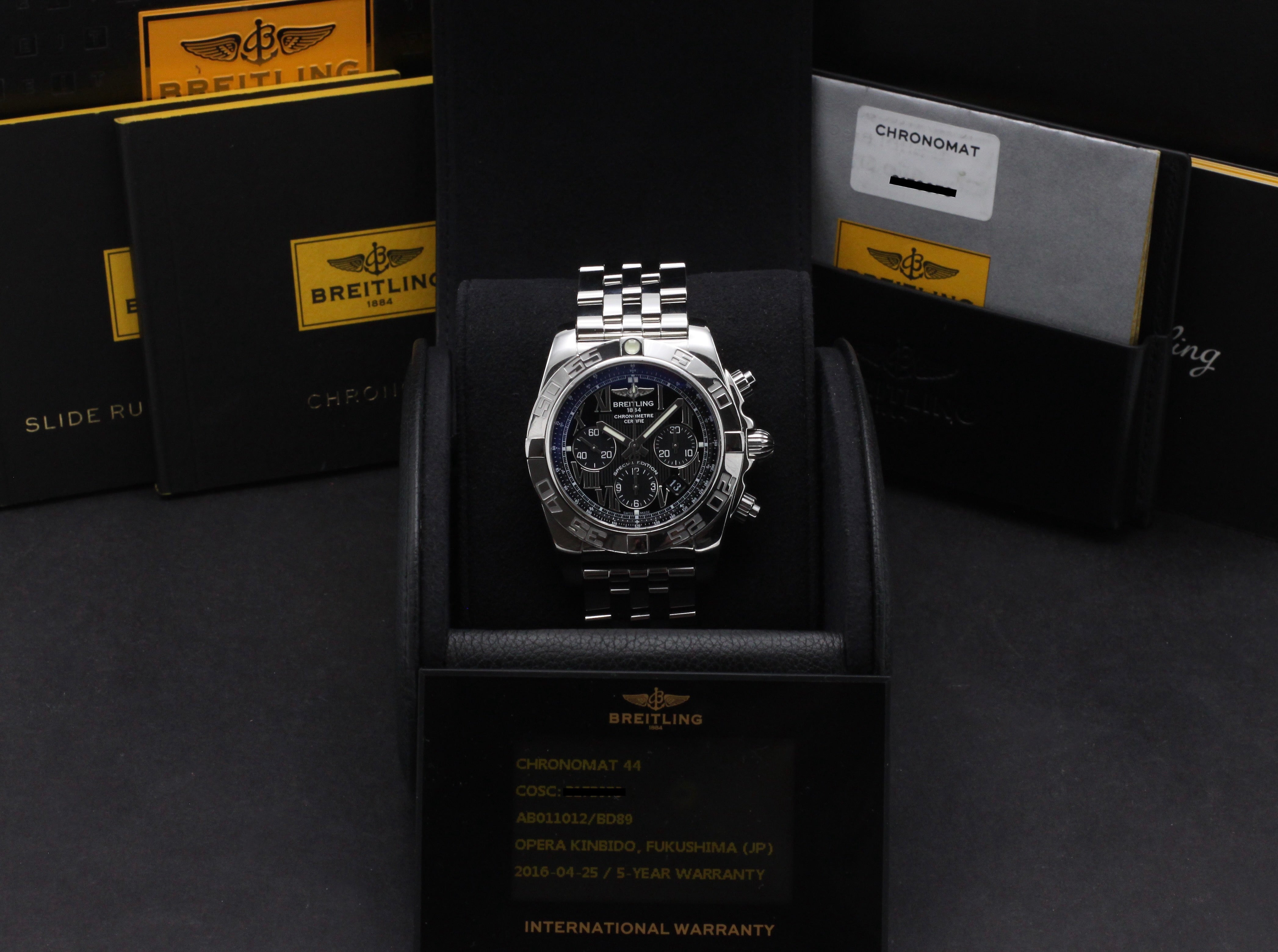 Breitling Chronomat AB0110 - Breitling horloge - Breitling kopen - Breitling heren horloge - Trophies Watches