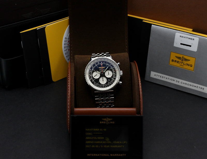 Breitling Navitimer 01 AB0127 - 2017 - Breitling horloge - Breitling kopen - Breitling heren horloge - Trophies Watches