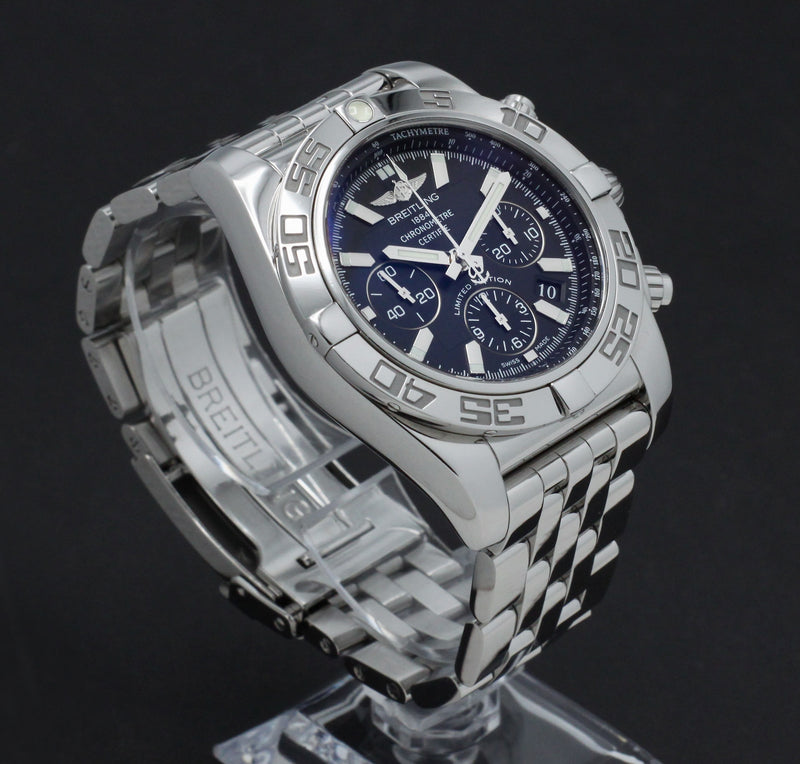 Breitling Chronomat AB0111 - Breitling horloge - Breitling kopen - Breitling heren horloge - Trophies Watches