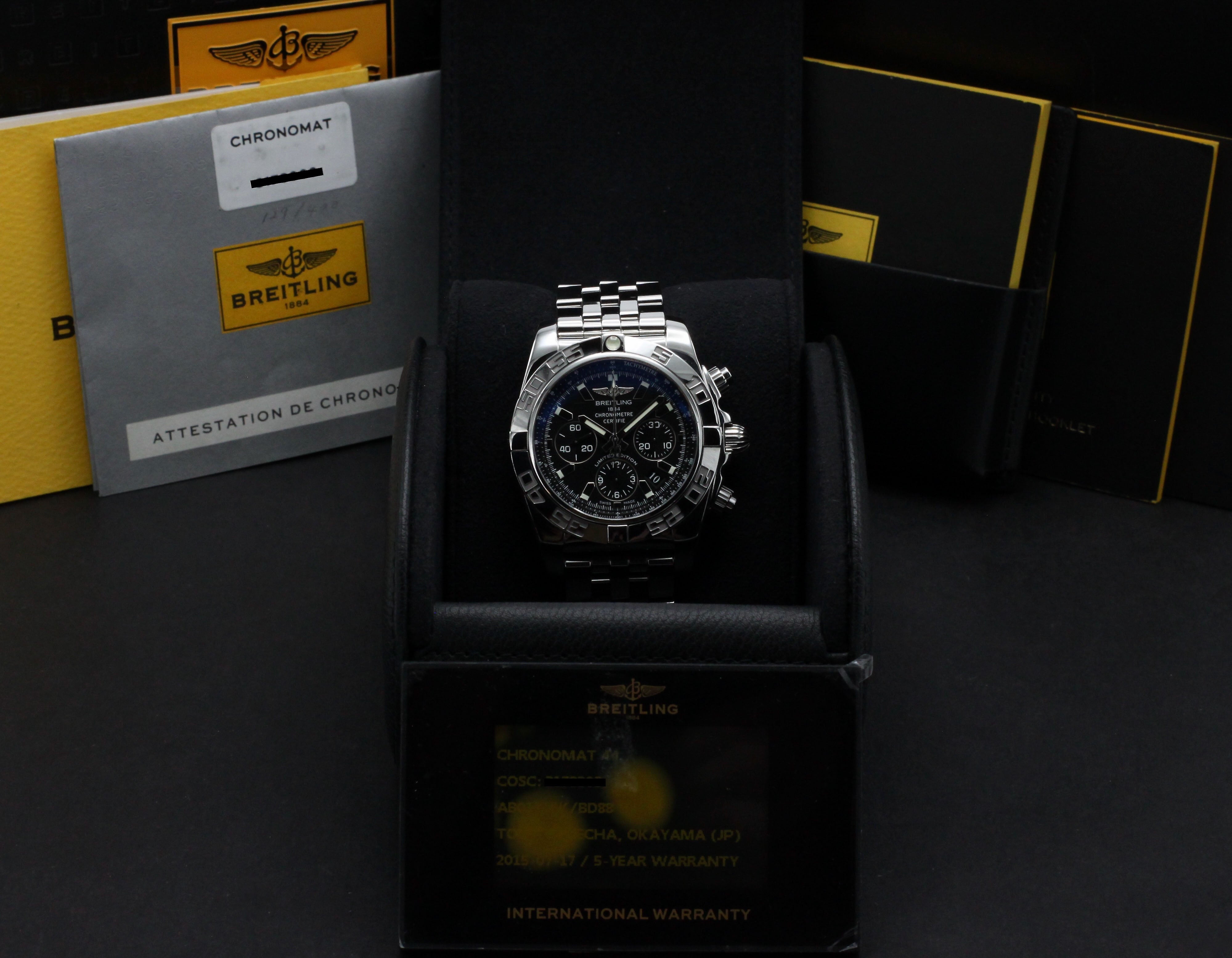 Breitling Chronomat AB0111 - Breitling horloge - Breitling kopen - Breitling heren horloge - Trophies Watches