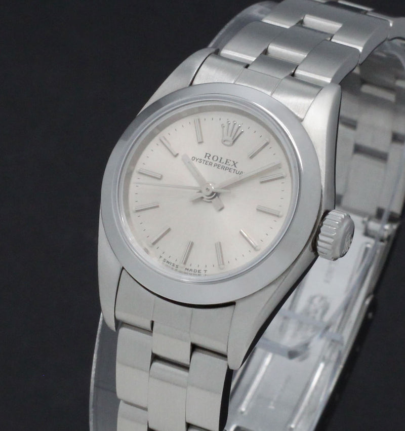 Rolex Oyster Perpetual 67180 - 1998 - Rolex horloge - Rolex kopen - Rolex dames horloge - Trophies Watches