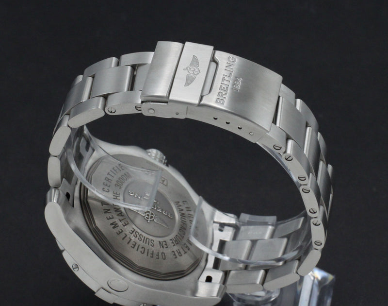 Breitling Avenger II A17331 - 2017 - Breitling horloge - Breitling kopen - Breitling heren horloge - Trophies Watches