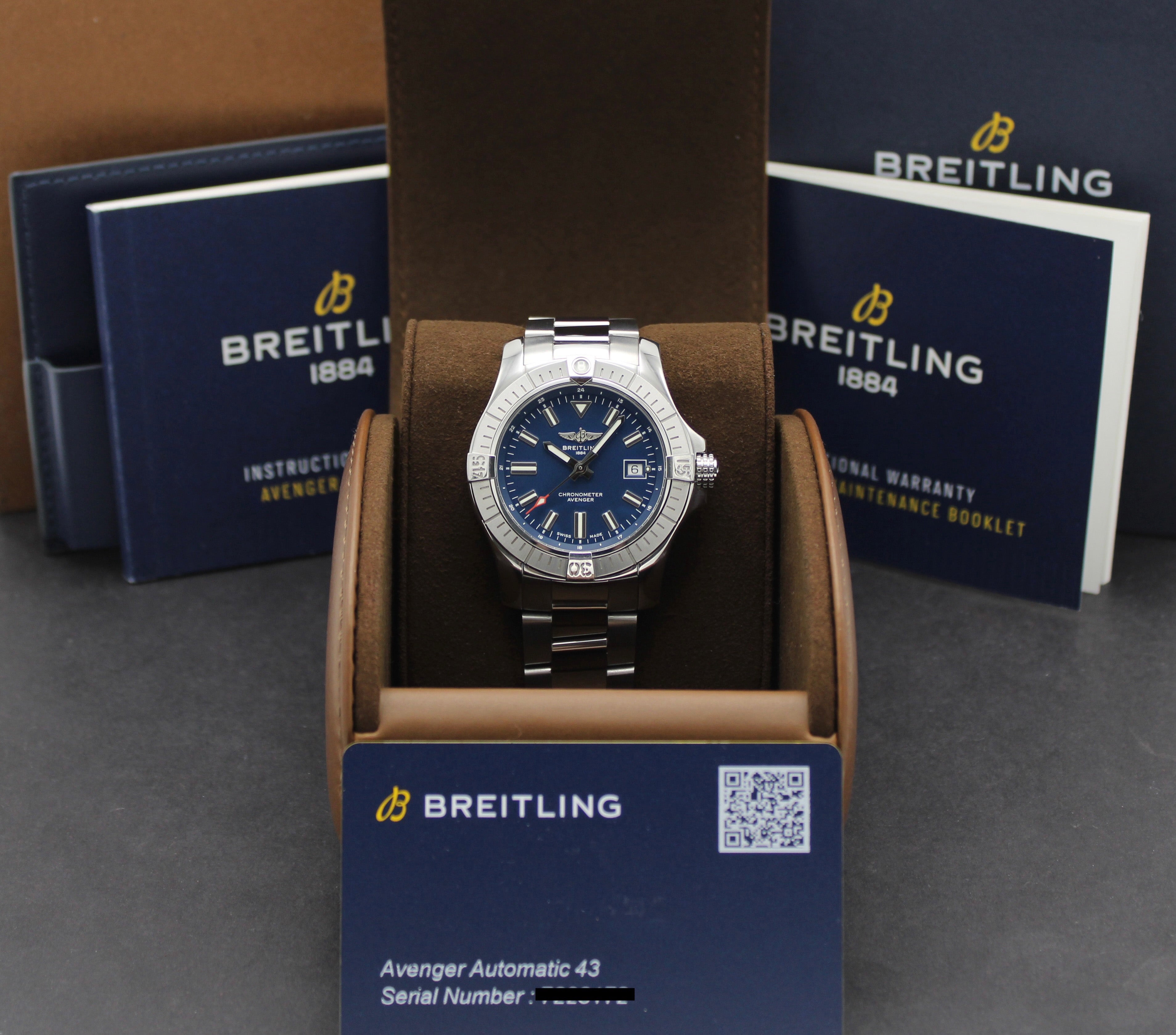 Breitling Avenger A17318- 2021 - Breitling horloge - Breitling kopen - Breitling heren horloge - Trophies Watches