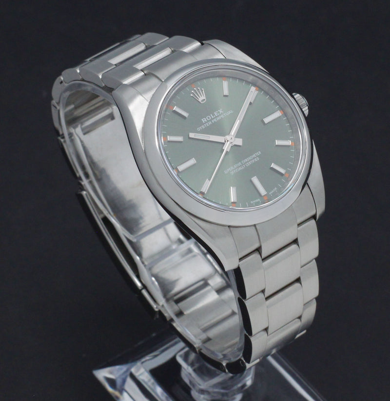 Rolex Oyster Perpetual 34 114200 - 2015 - Rolex horloge - Rolex kopen - Rolex heren horloge - Trophies Watches