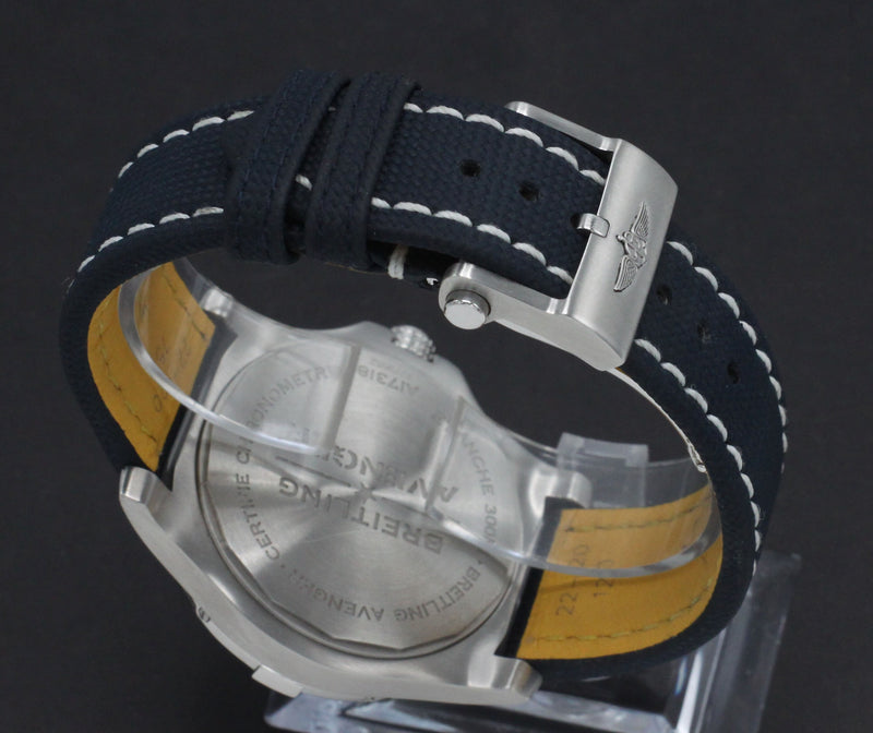 Breitling Avenger A17318- 2021 - Breitling horloge - Breitling kopen - Breitling heren horloge - Trophies Watches