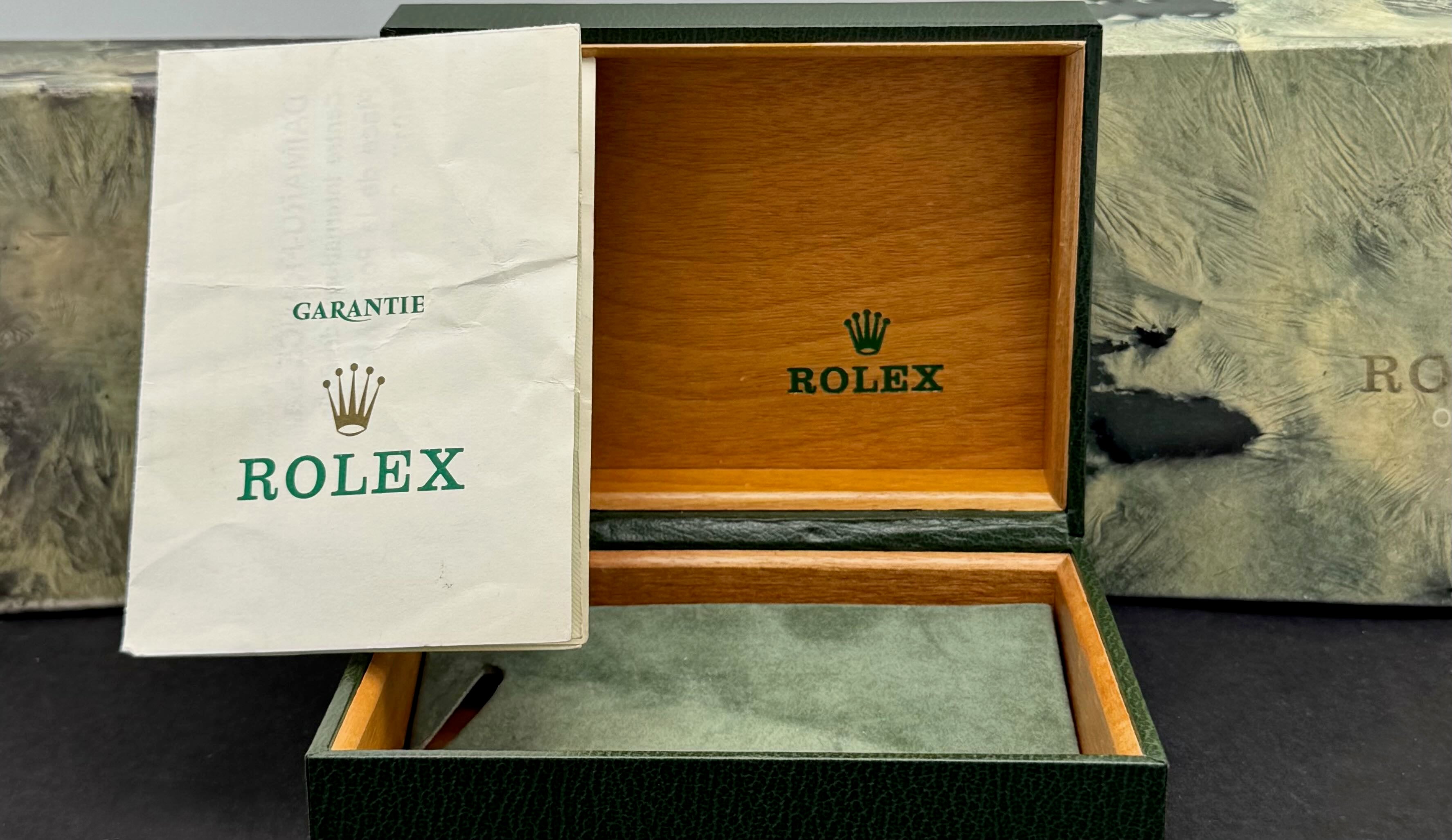 Rolex Oyster Perpetual Lady Date 69240 - 1986 - Rolex horloge - Rolex kopen - Rolex dames horloge - Trophies Watches