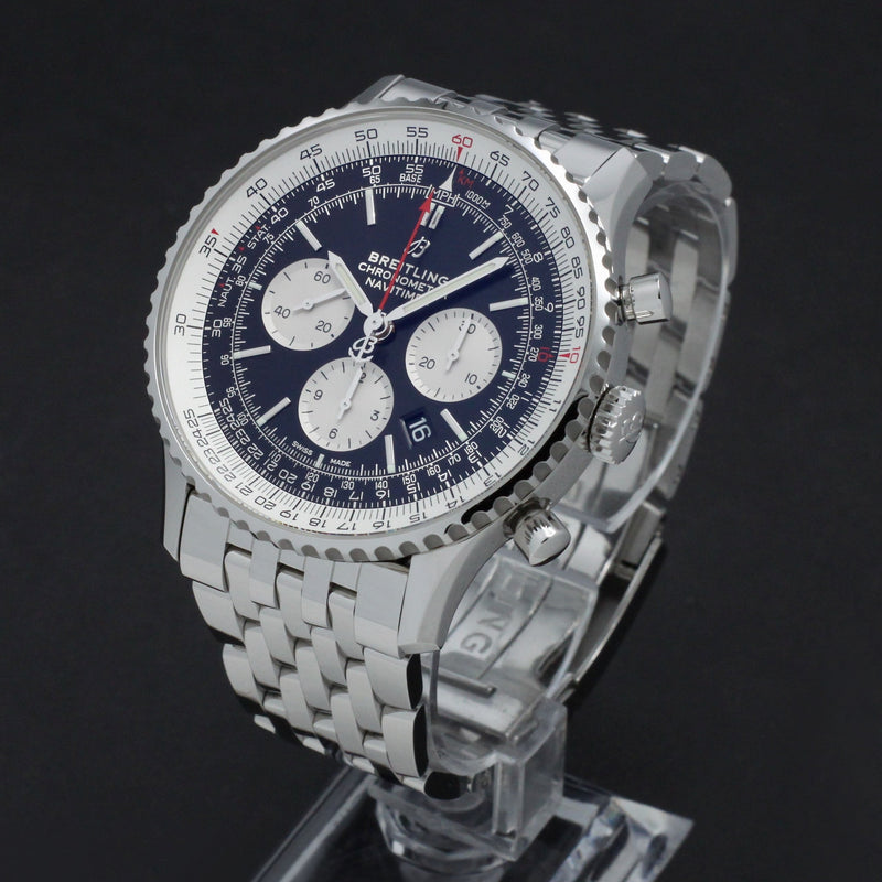 Breitling Navitimer 01 AB0127 - 2022 - Breitling horloge - Breitling kopen - Breitling heren horloge - Trophies Watches