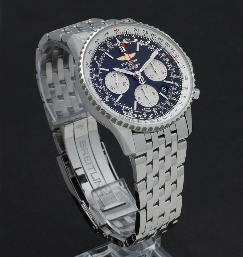 Breitling Navitimer 01 AB0120 - 2018 - Breitling horloge - Breitling kopen - Breitling heren horloge - Trophies Watches