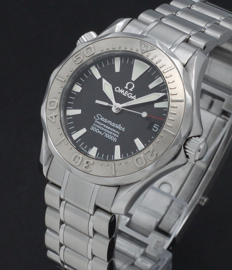 Omega Seamaster 2236.50.00 0 - 2006 - Omega horloge - Omega kopen - Omega heren horloge - Trophies Watches