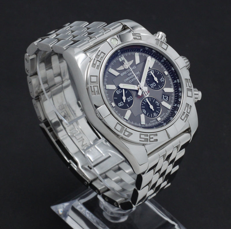 Breitling Chronomat AB0110 - Breitling horloge - Breitling kopen - Breitling heren horloge - Trophies Watches