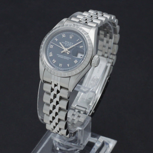 Rolex Oyster Perpetual Lady Date 69240 - 1997 - Rolex horloge - Rolex kopen - Rolex dames horloge - Trophies Watches